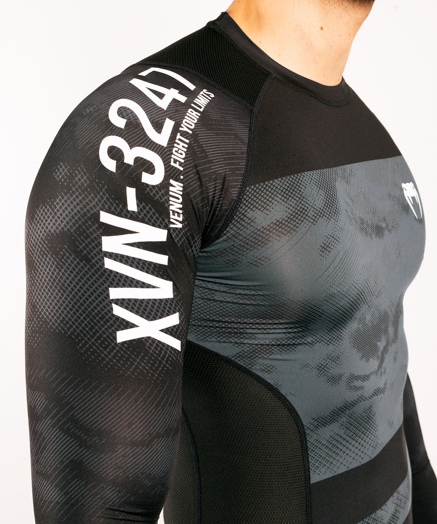 Venum Sky247 Rashguard - Long Sleeves