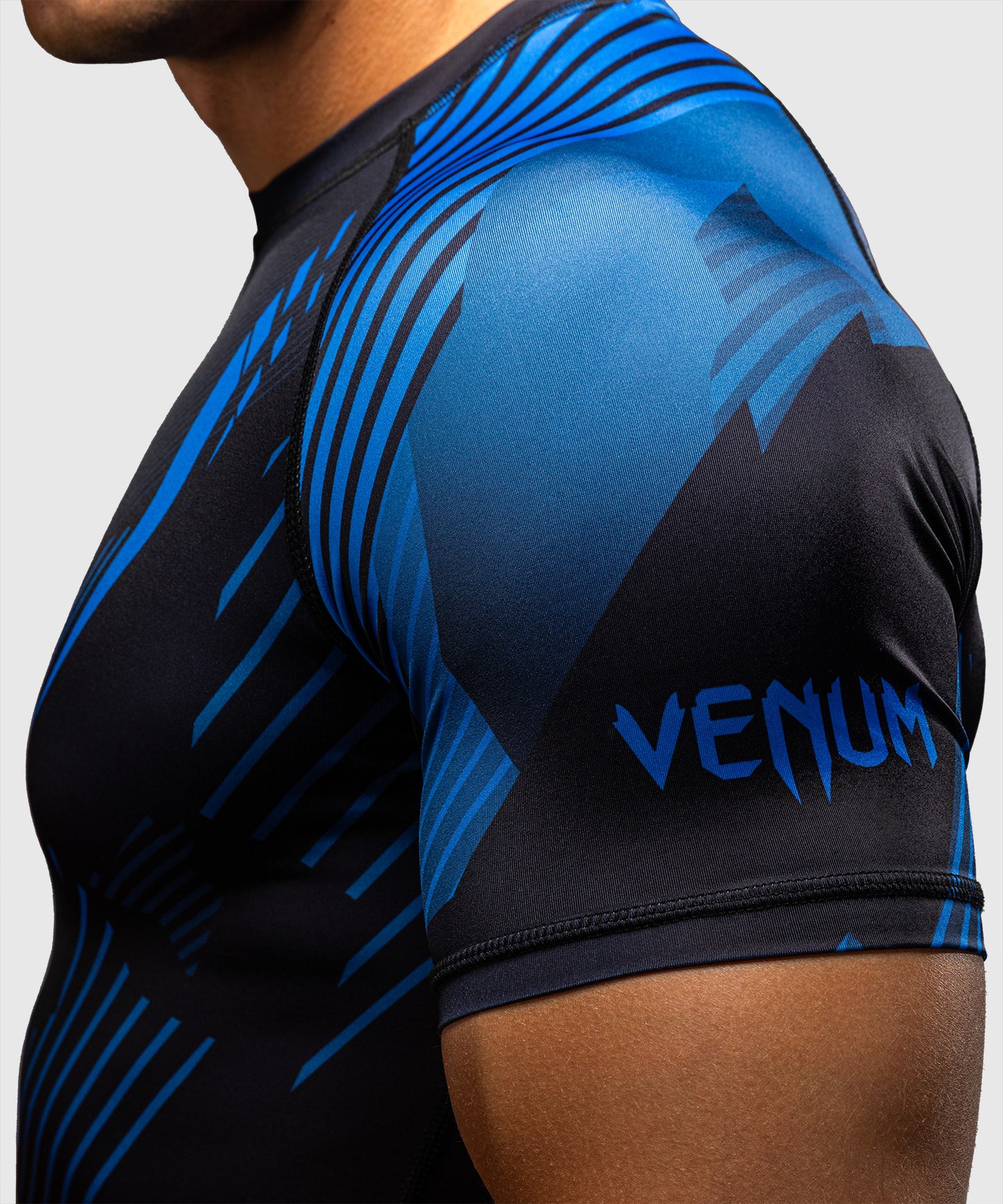 Venum No-Gi 6.0 Rashguard Manga Corta - Negro/Azul