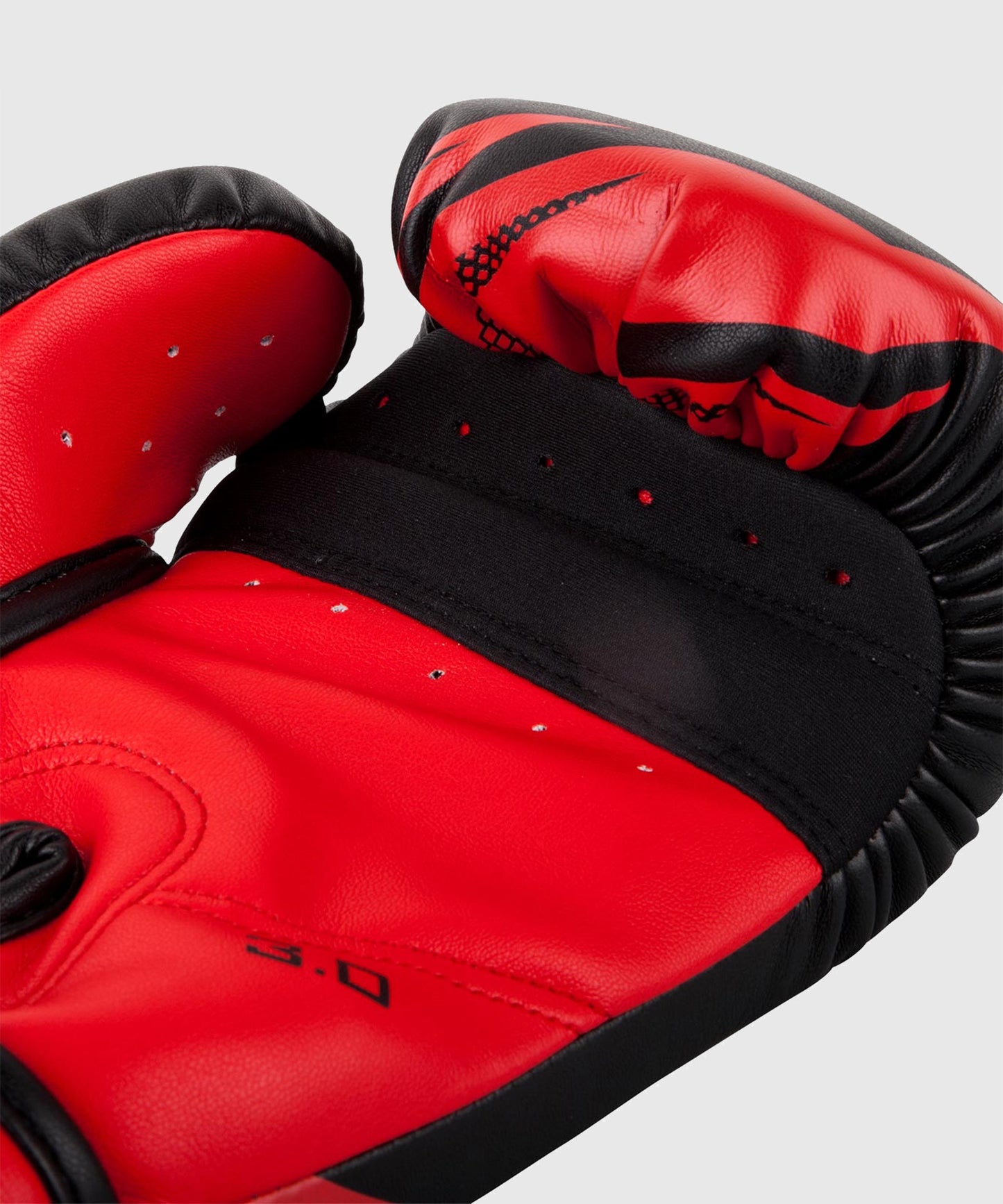Venum Challenger 3.0 Guantes de Boxeo - Negro/Rojo