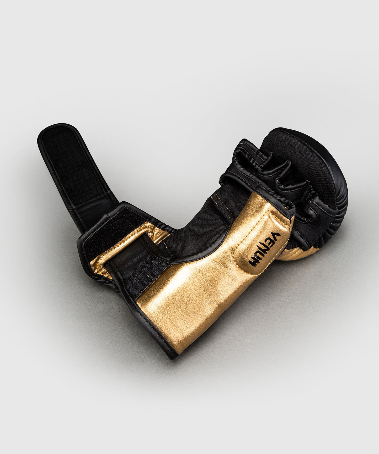 Gants de Sparring Venum Attack 2.0 – Or/Noir
