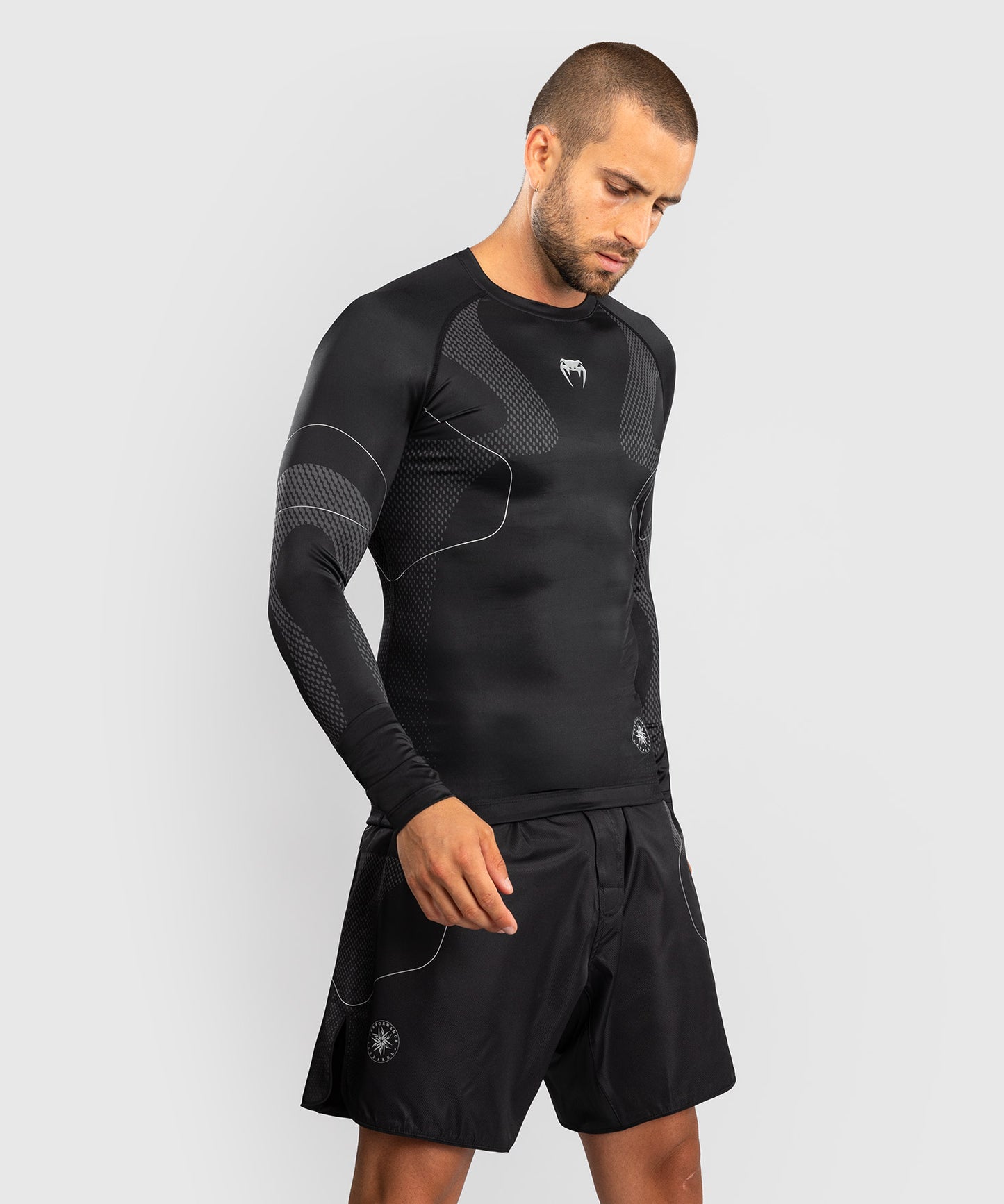 Venum Nexus Langarm Rashguard – Schwarz/Silber