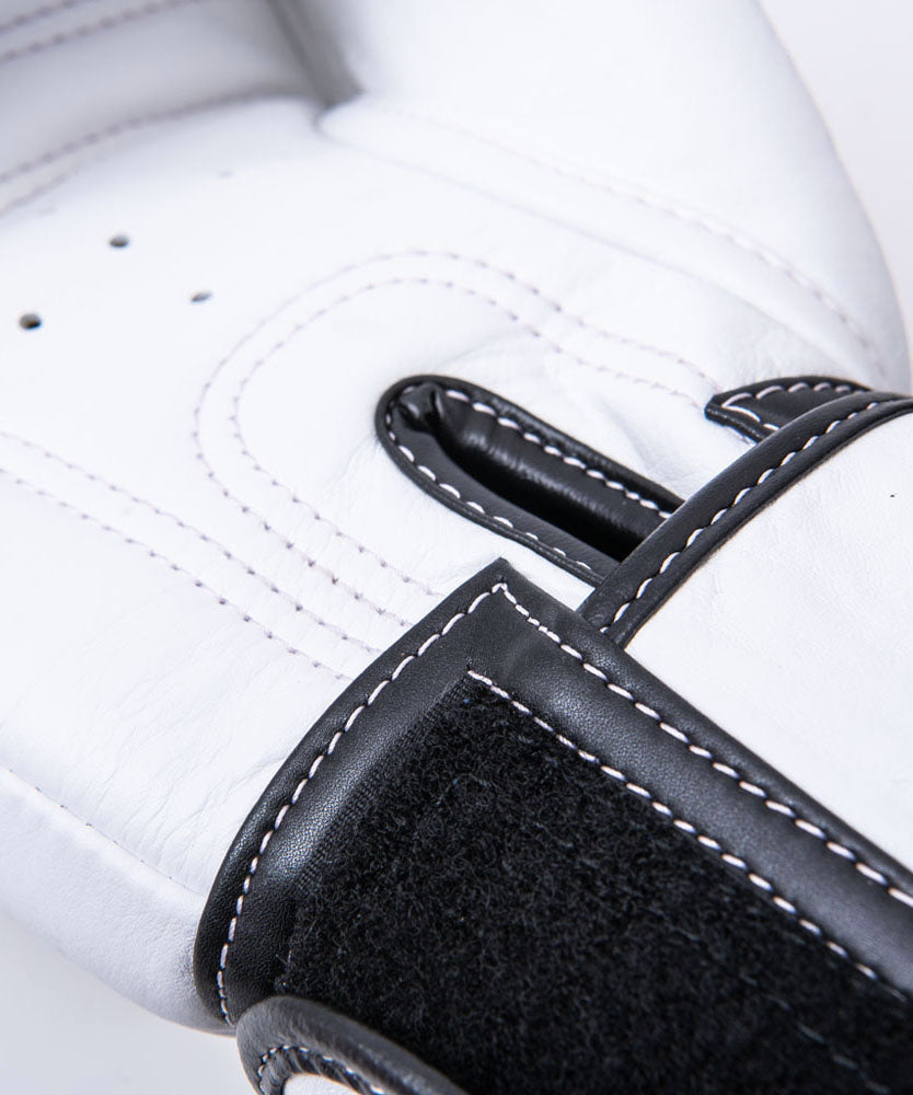 8 Weapons Big 8 Premium Boxhandschuhe - Weiß