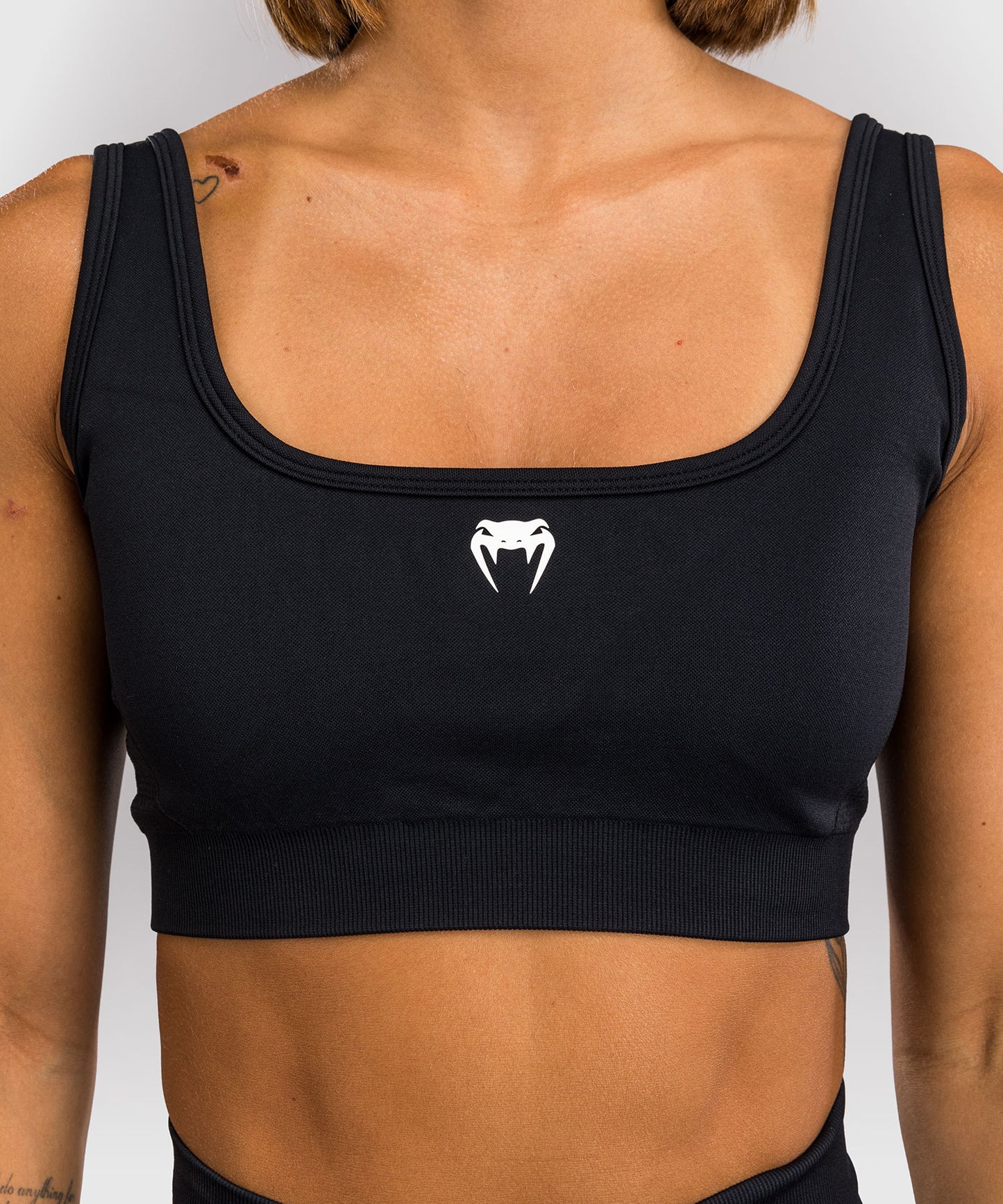 Venum Sculpt Long Sport-BH – Schwarz/Weiß
