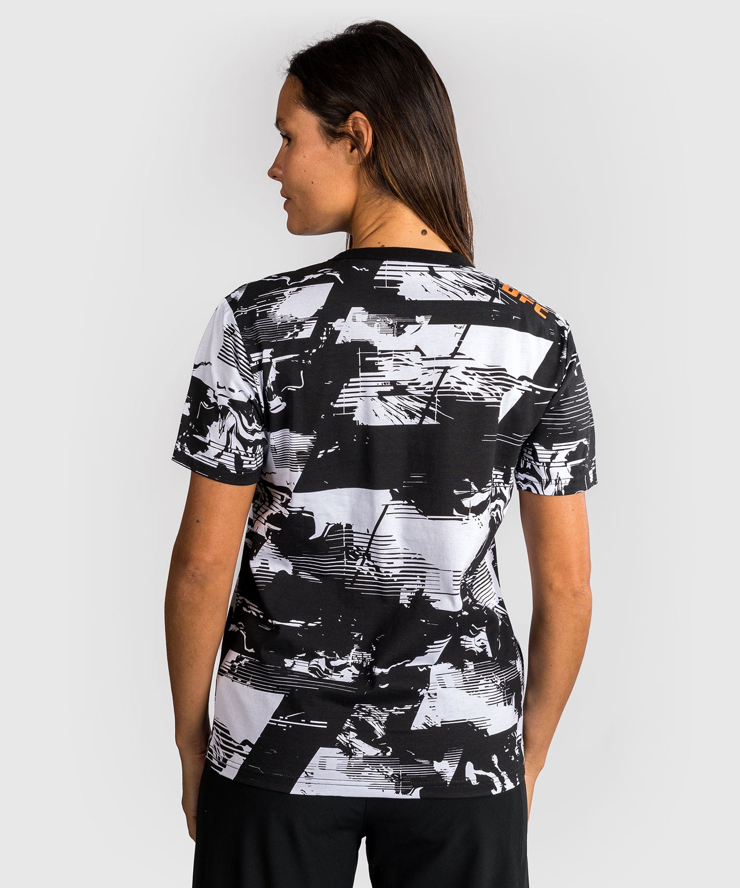 UFC Zenith by Venum Authentic Fight Week Kurzarm T-Shirt Damen - Weiß