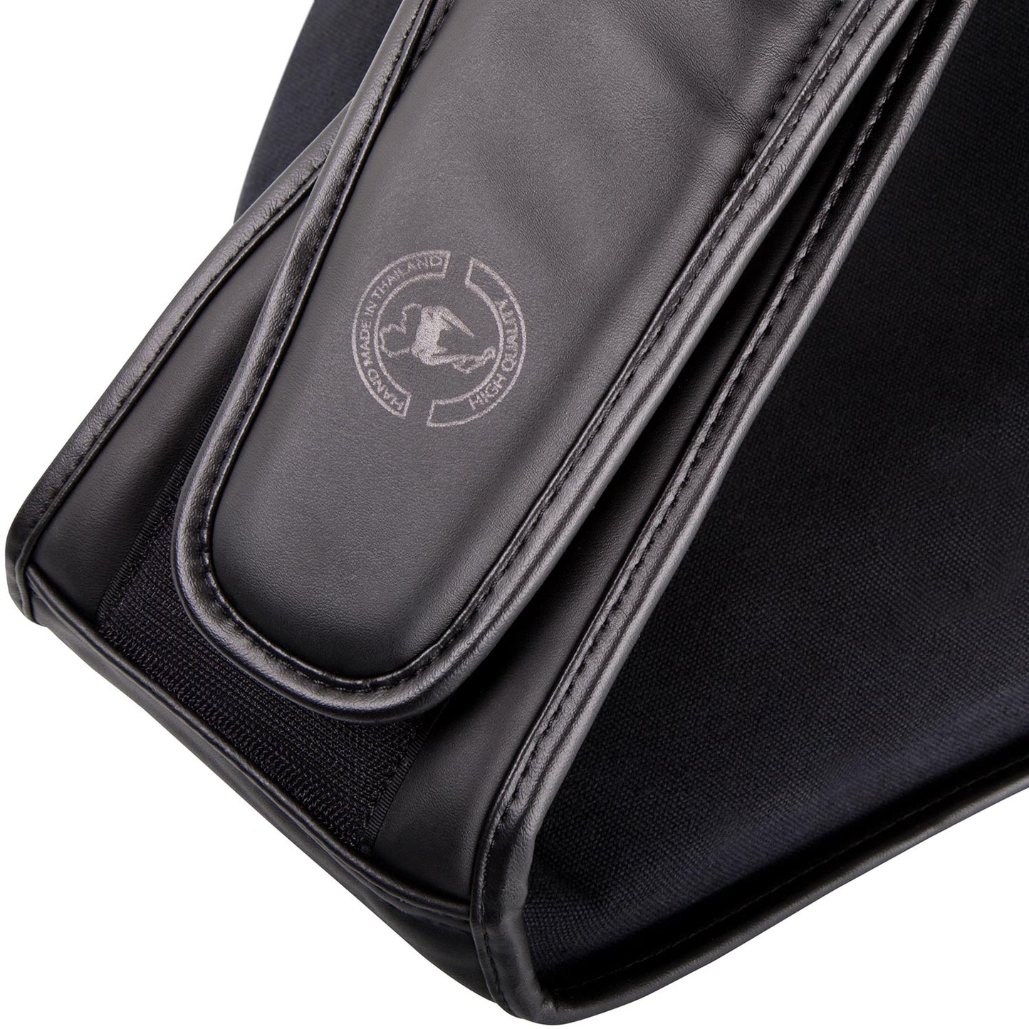Venum Elite Bauchschutz – Schwarz