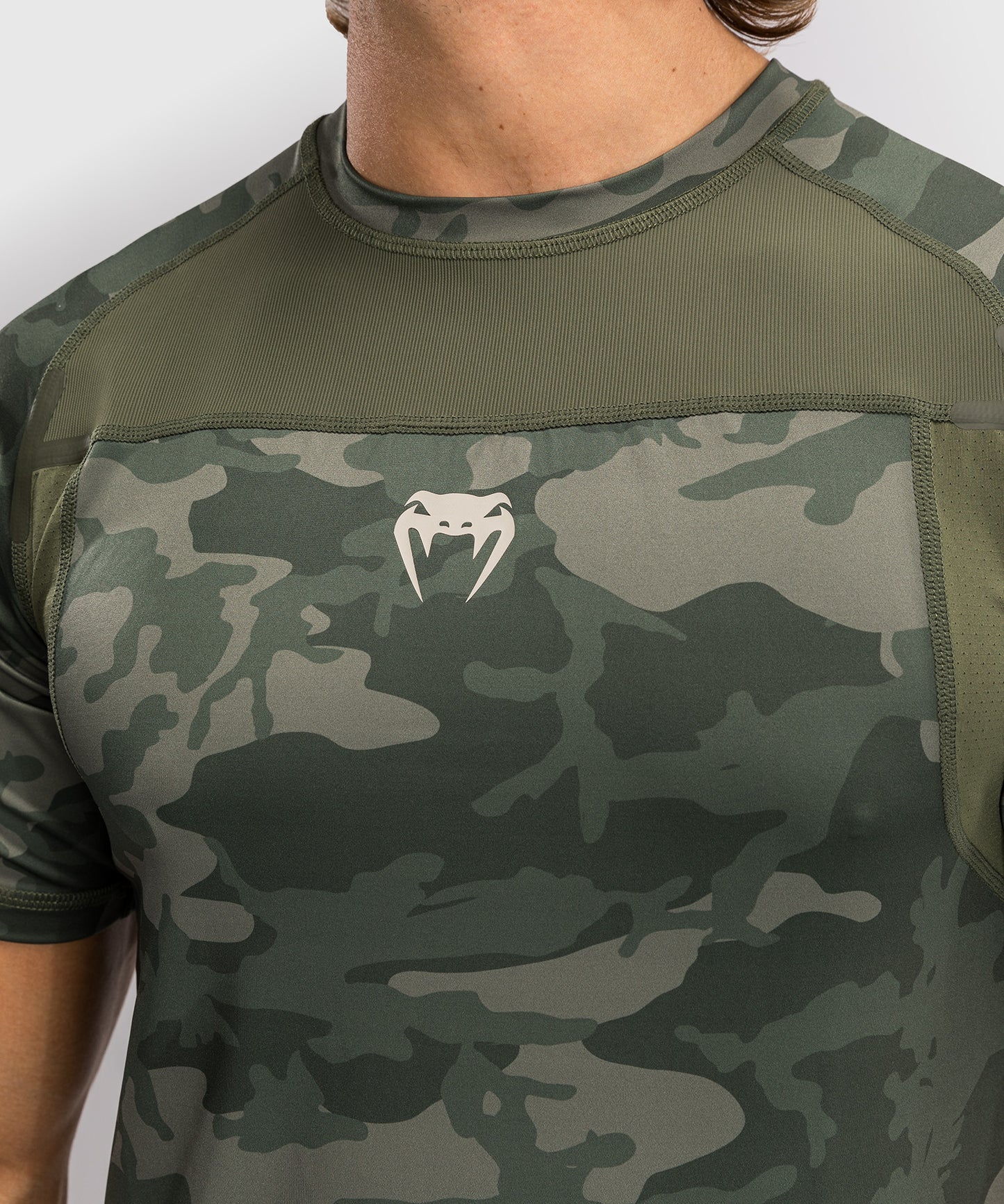 Venum G-Fit Air Herren Dry-Tech T-Shirt - Army Camouflage