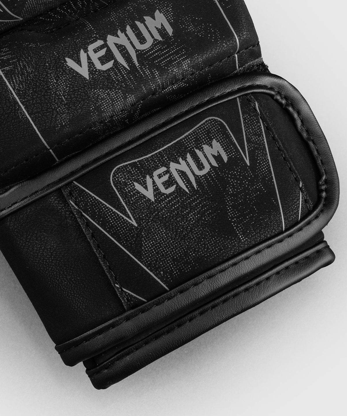 Gants de sparring MMA Venum Amazonia Reborn - Noir/Gris