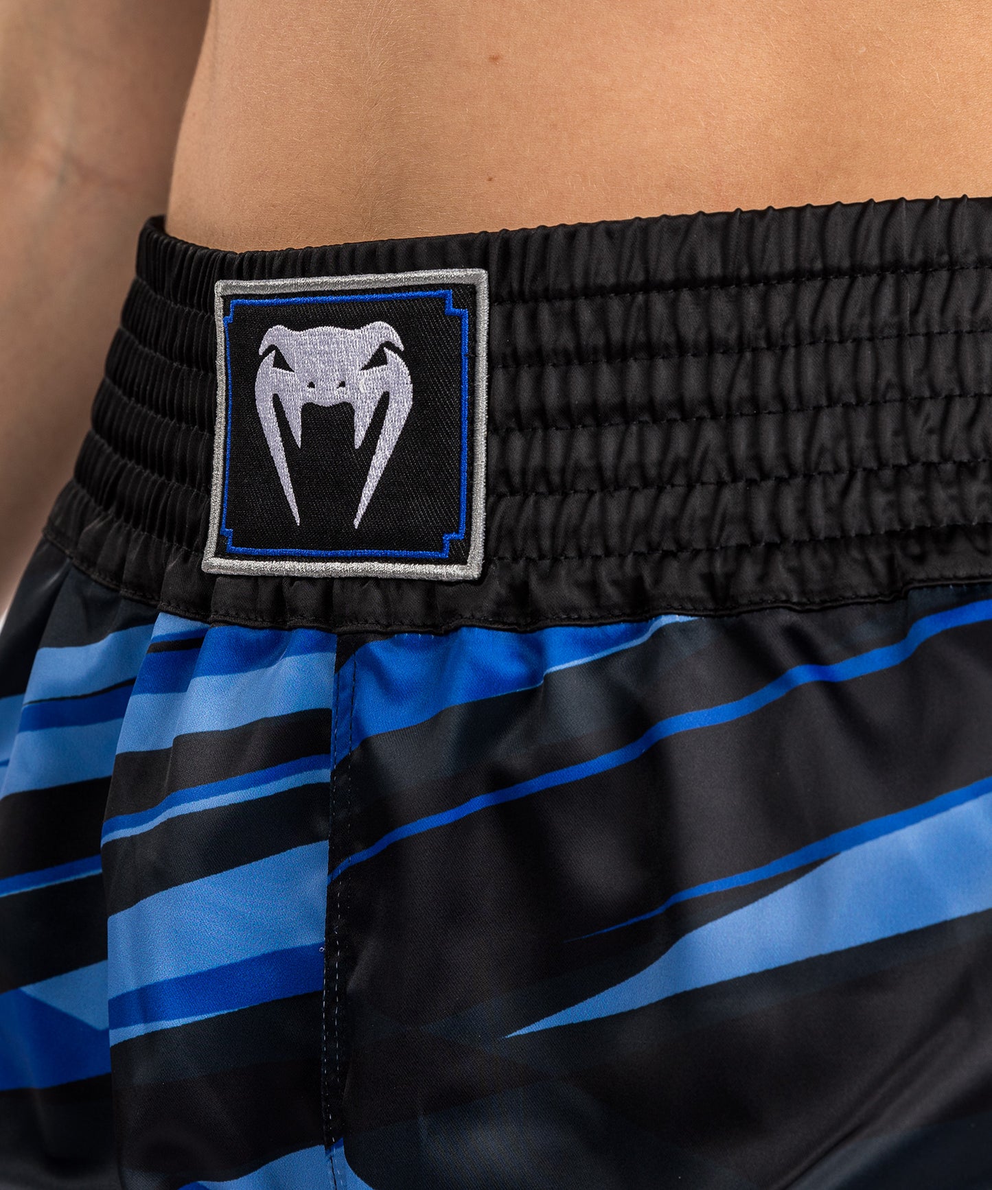 Venum Abyss Frauen Muay Thai Shorts - Schattenblau