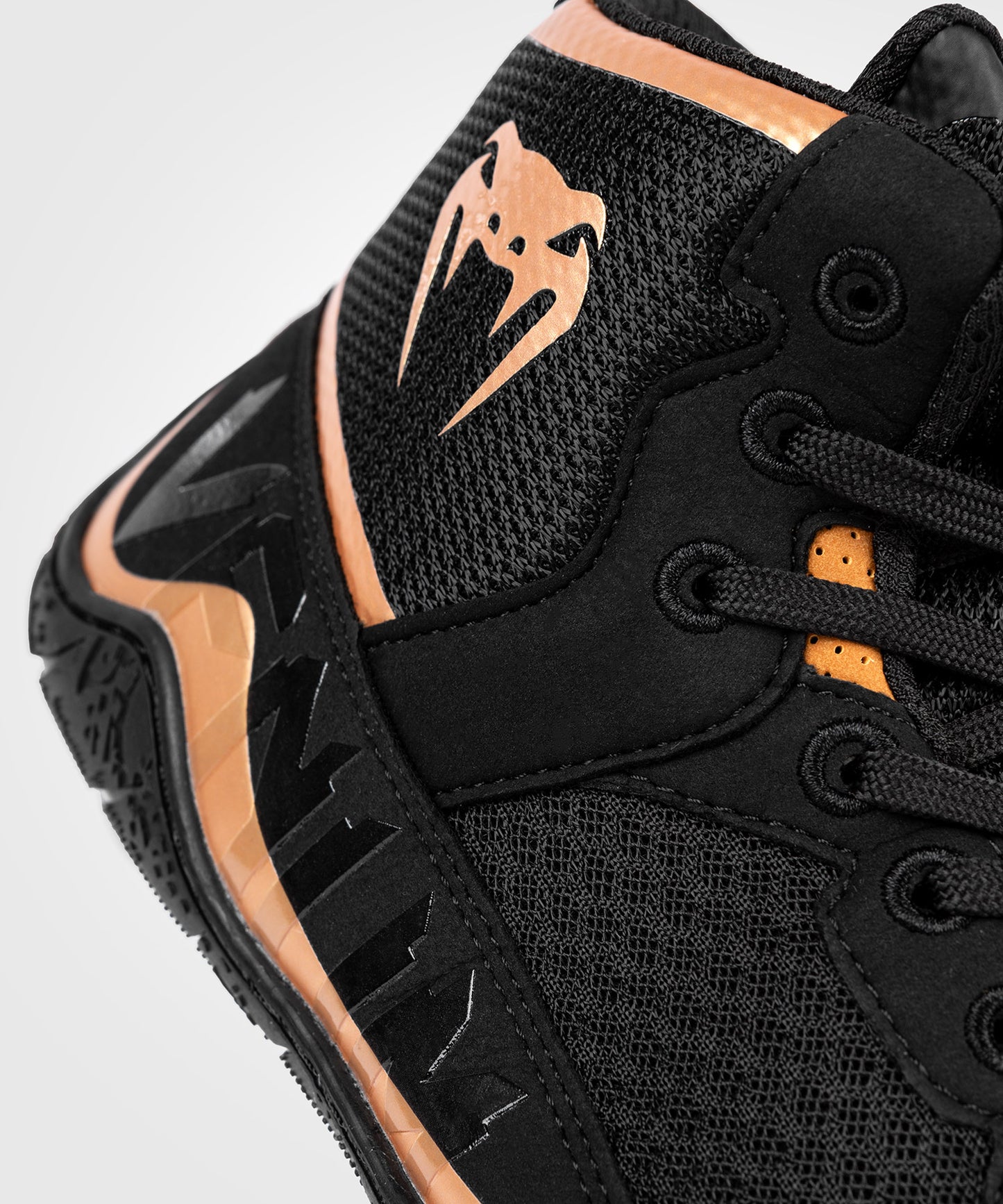 Venum Elite Zapatillas de Lucha - Negro/Bronce