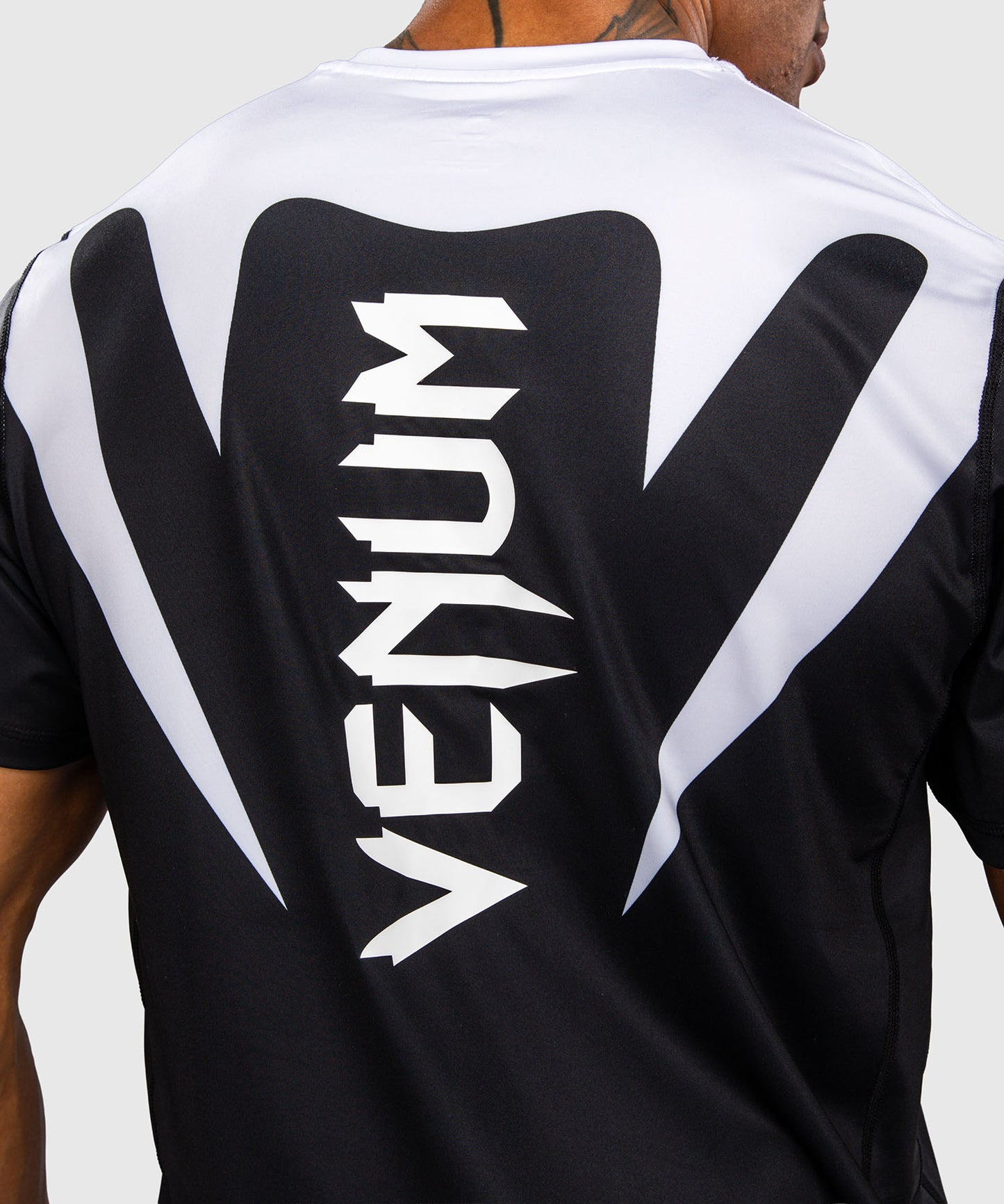 Venum Attack 90 Dry-Tech-T-Shirt – Weiß/Schwarz