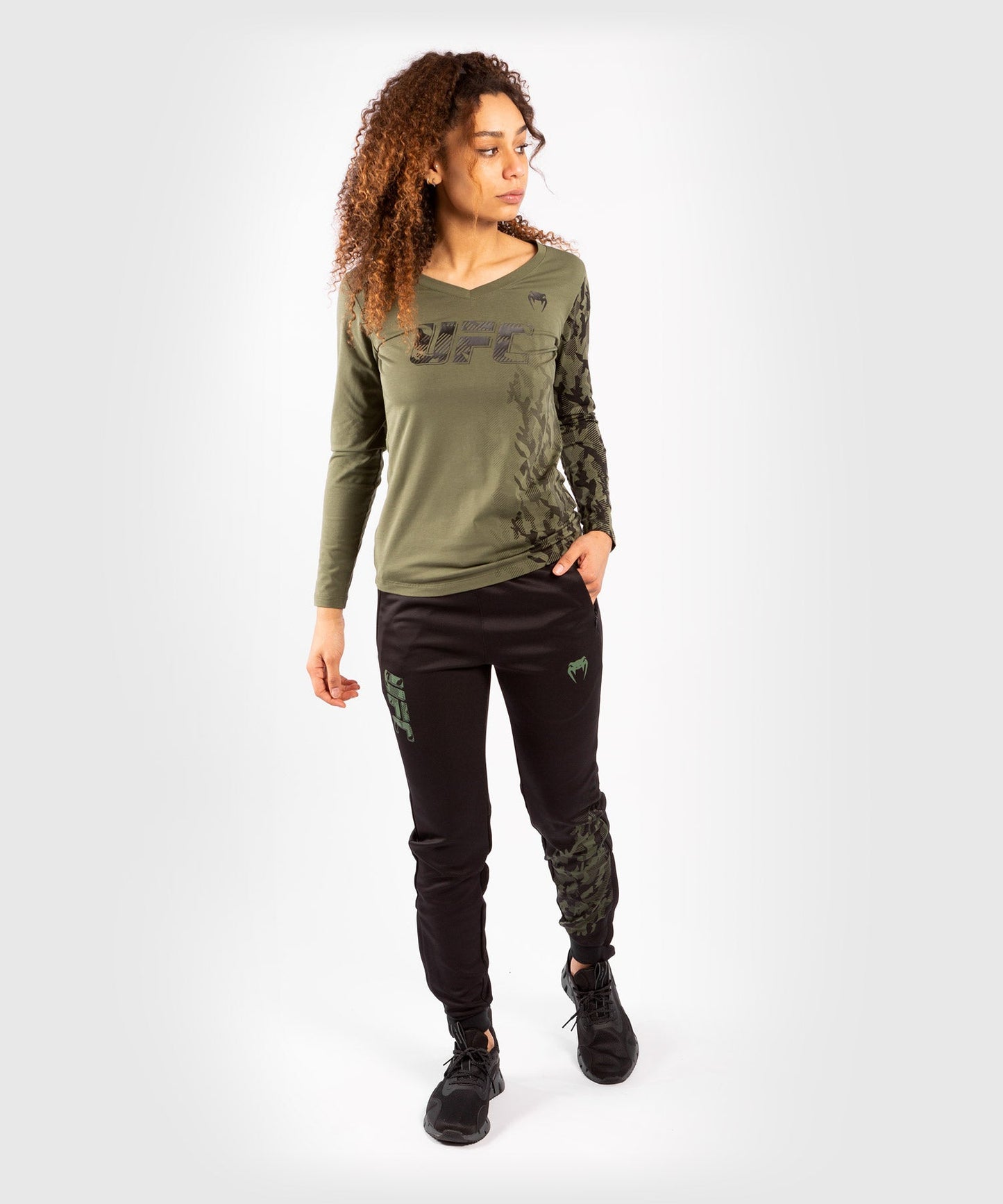 Frauen UFC Venum Authentic Fight Week Langarmshirt - Khaki