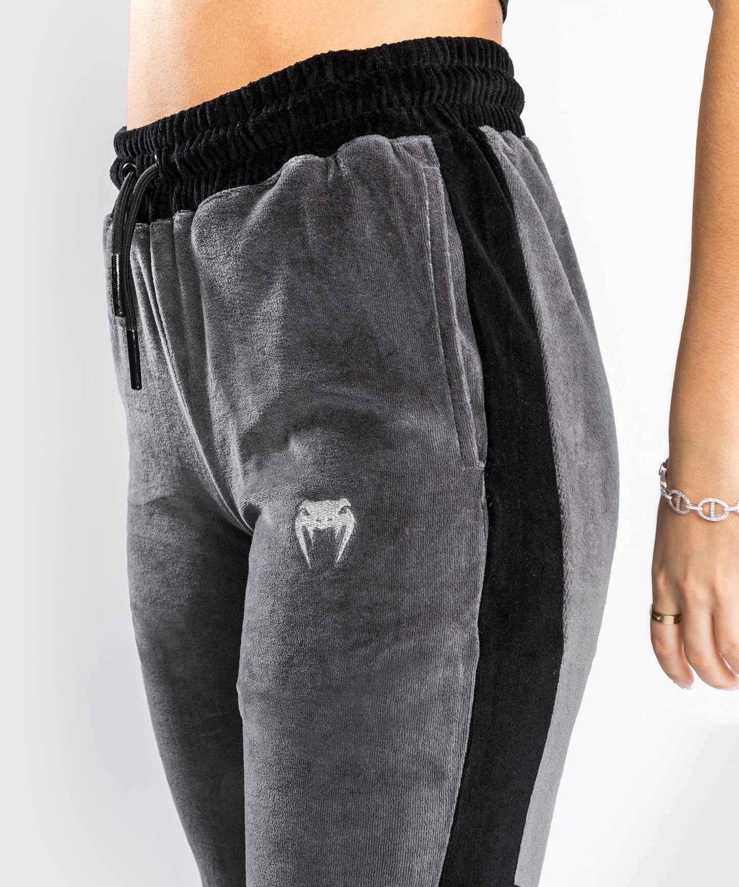 Venum Camoline 2.0 Velvet Joggers Jogginghose - Damen - Grau Schwarz