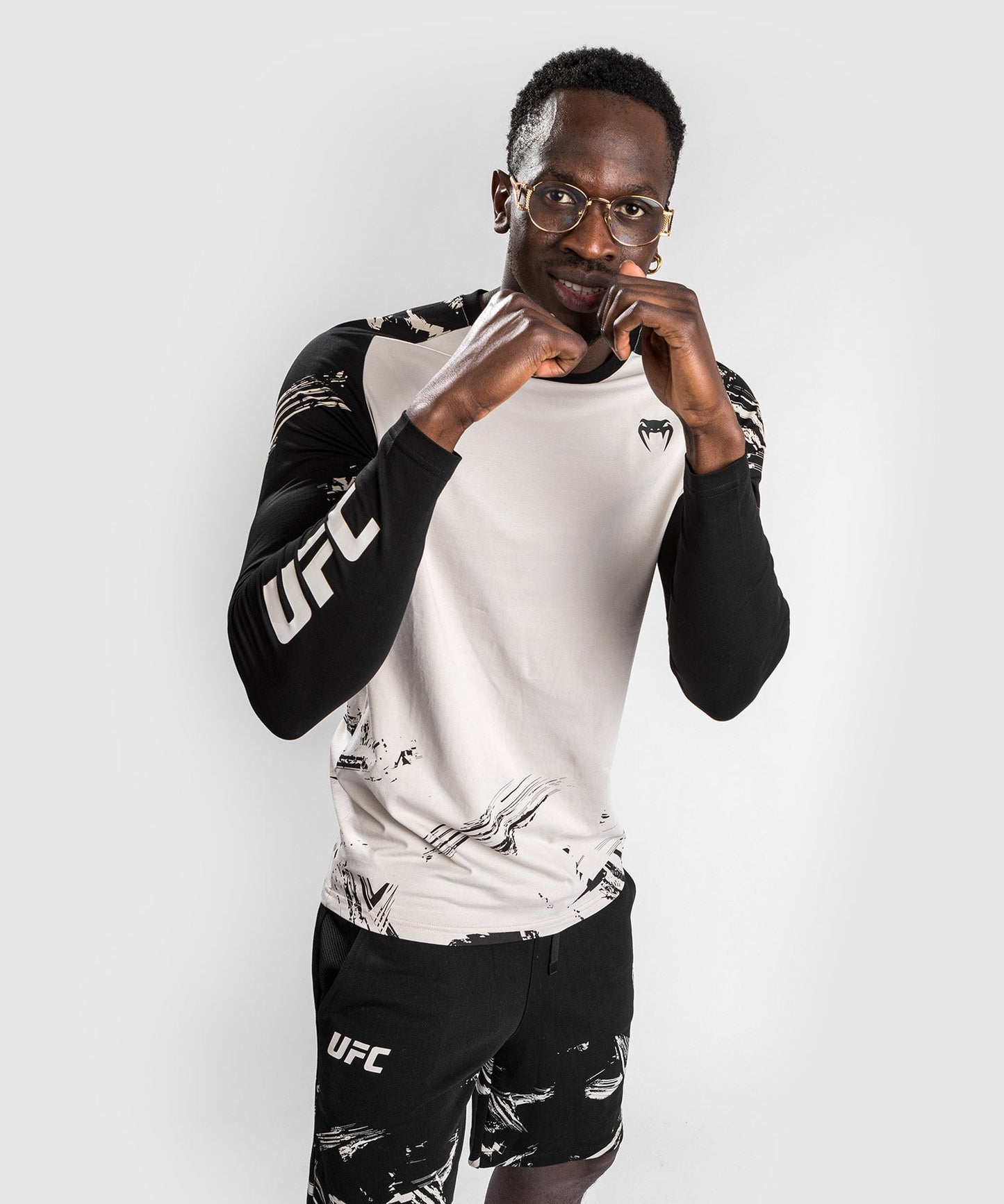 Venum Authentic Fight Week 2.0 UFC T-Shirt - Langarm - Sand