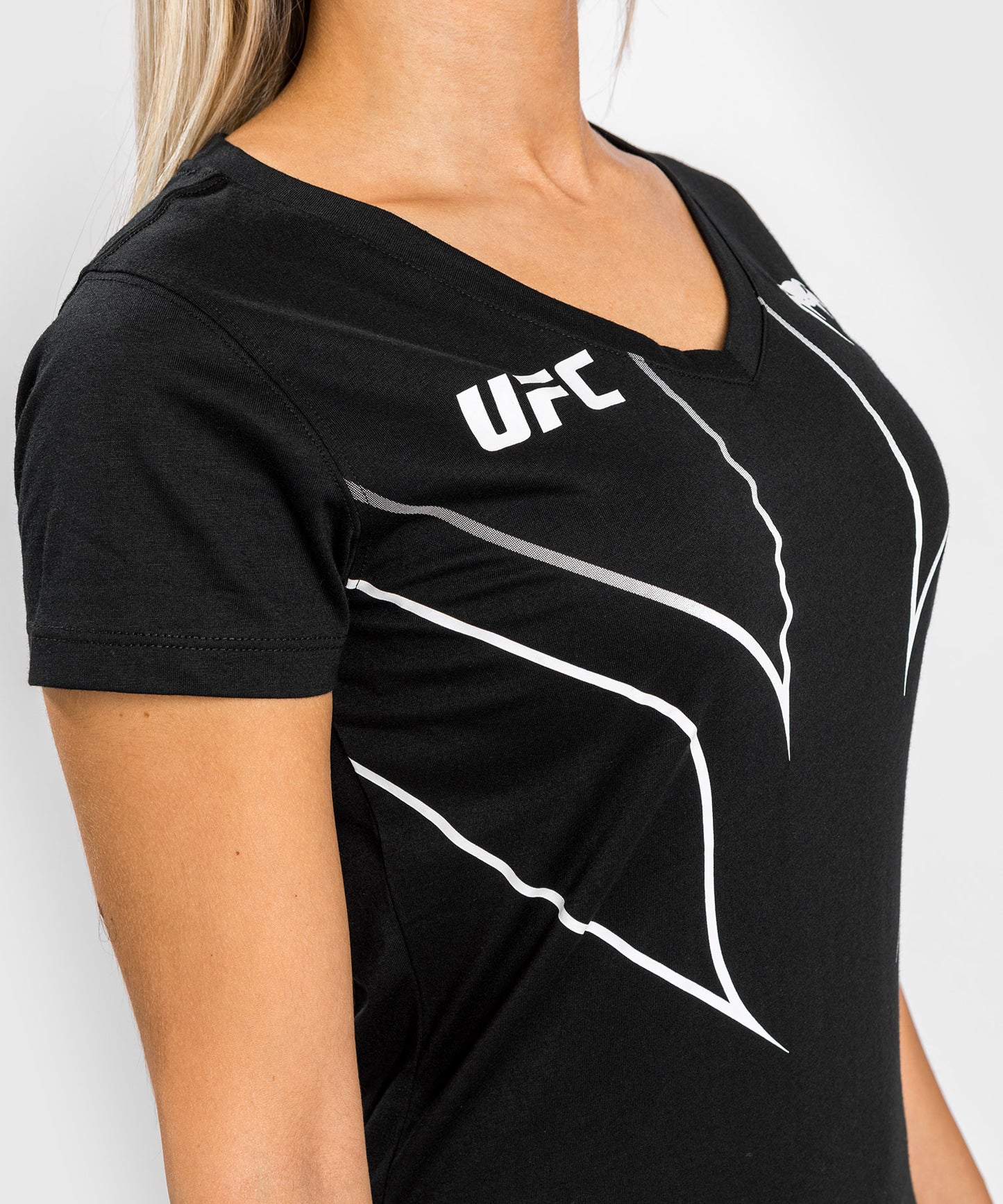 UFC Venum Fight Night 2.0 Replica Frauen-T-Shirt - schwarz