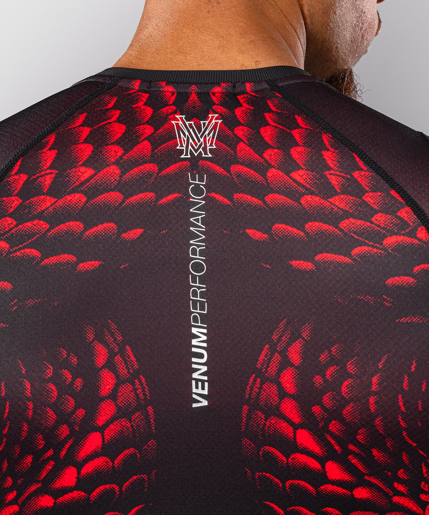 Venum Matupa Kurzarm Rashguard - Schwarz/Rot/Silber