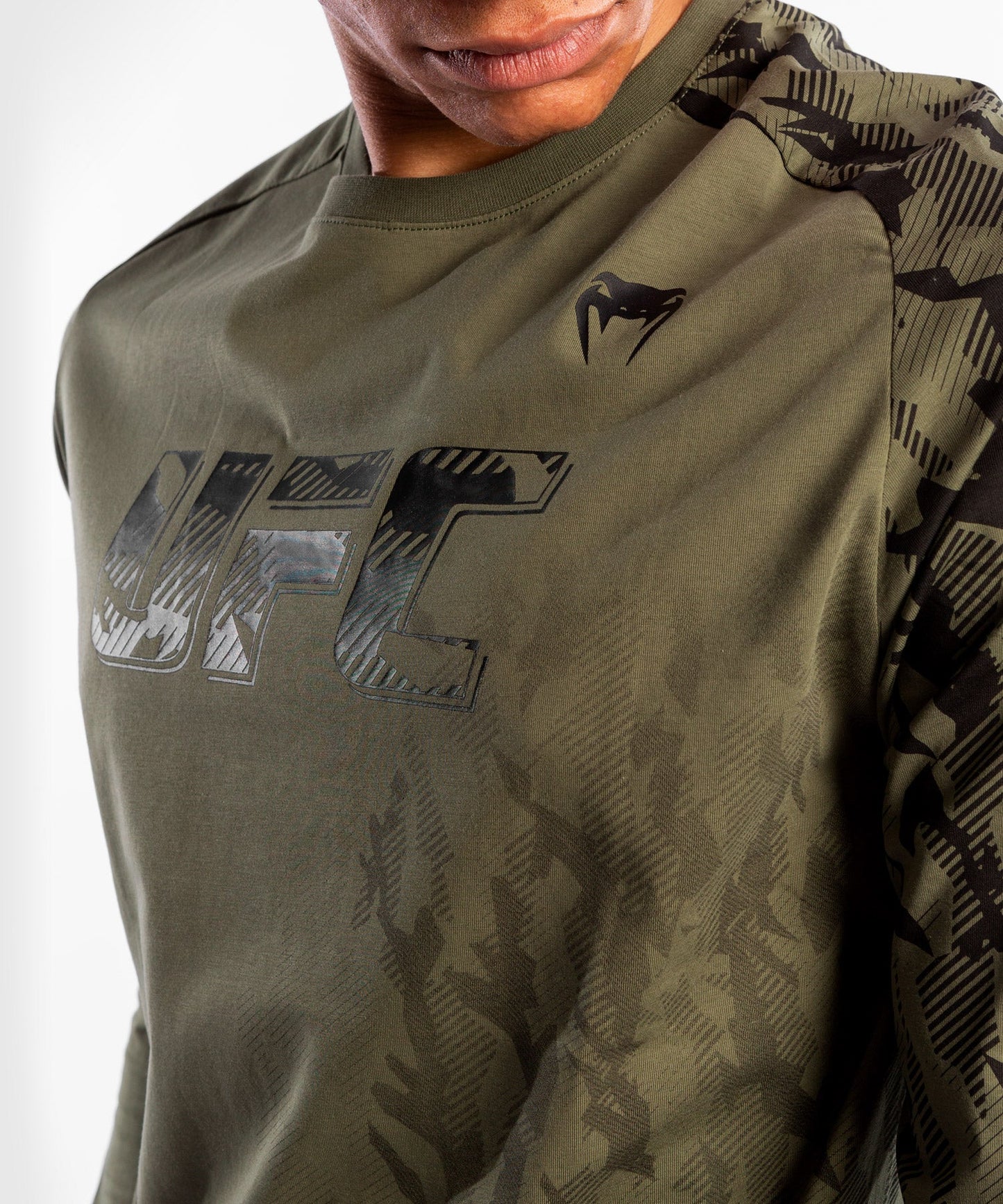 UFC Men's Long Sleeve T-Shirt Venum Authentic Fight Week - Khaki