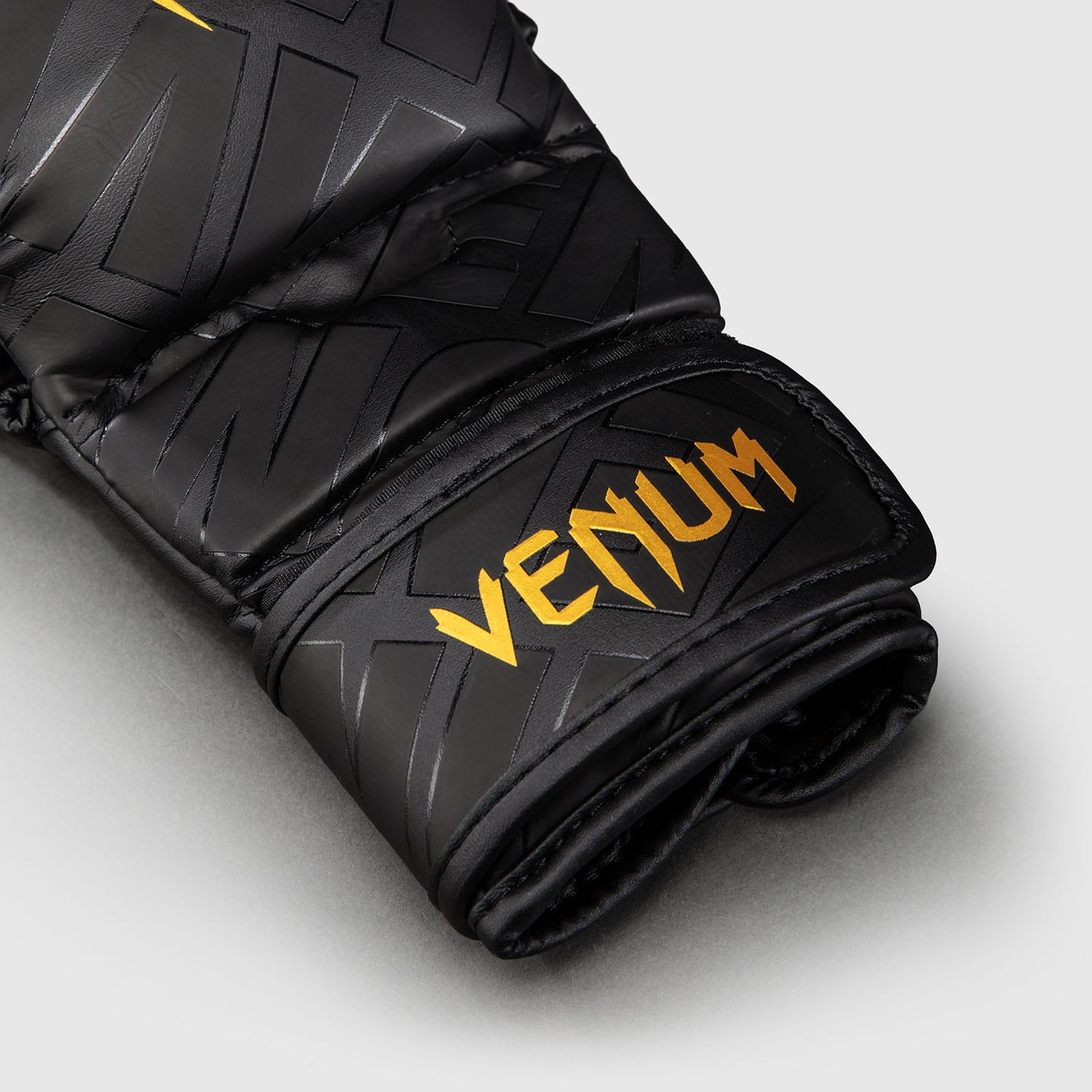 Venum Contender 1.5 XT 3D Sparring Gloves - Black/Gold