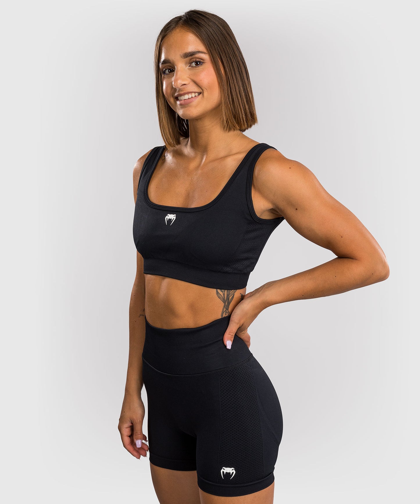 Venum Sculpt Long Sport-BH – Schwarz/Weiß
