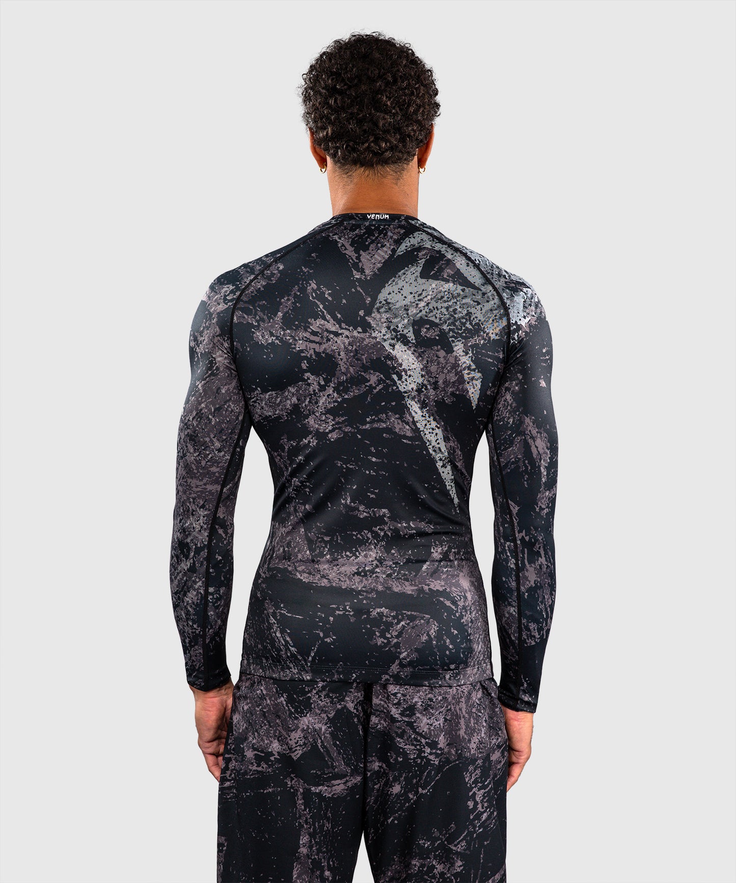 Venum Rage & Workout Long Sleeve Rashguard - Black/Grey