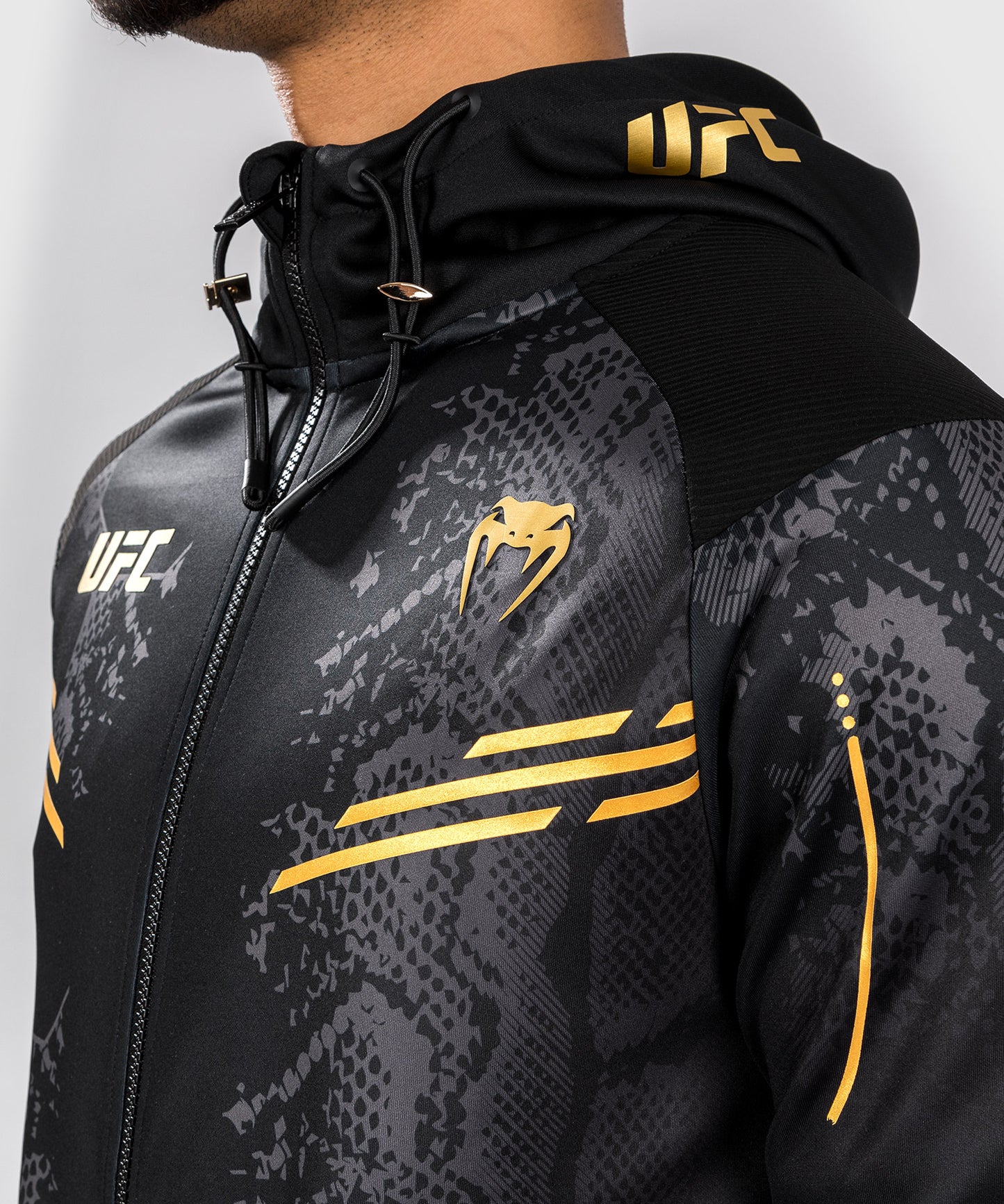 UFC Adrenaline by Venum Authentic Fight Night Felpa con cappuccio Walkout da Uomo - Champion