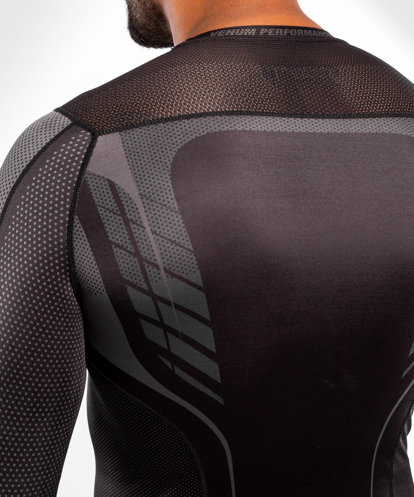 Venum Athletics Rashguard Long Sleeves – Black/Gold
