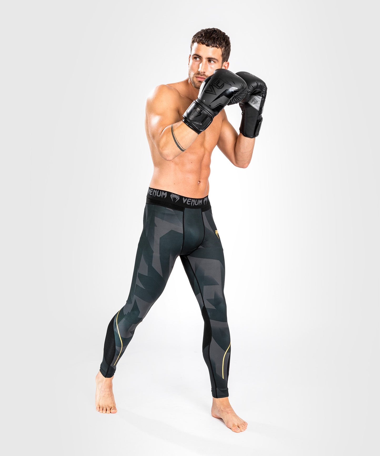 Pantalones de Compresión Venum Razor - Negro/Dorado