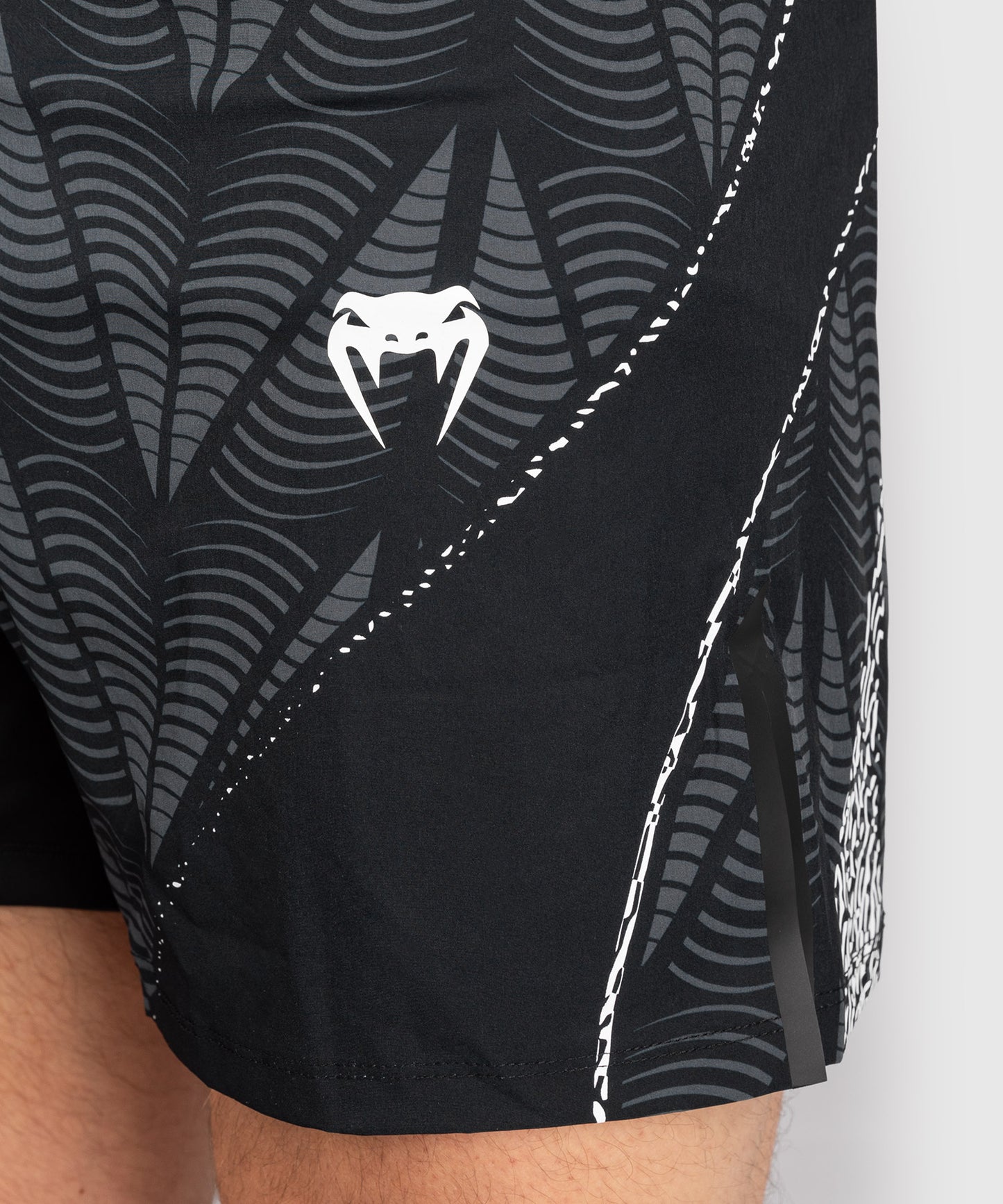 Short de combat coupe courte Homme UFC Zenith by Venum Authentic Fight Night - Noir