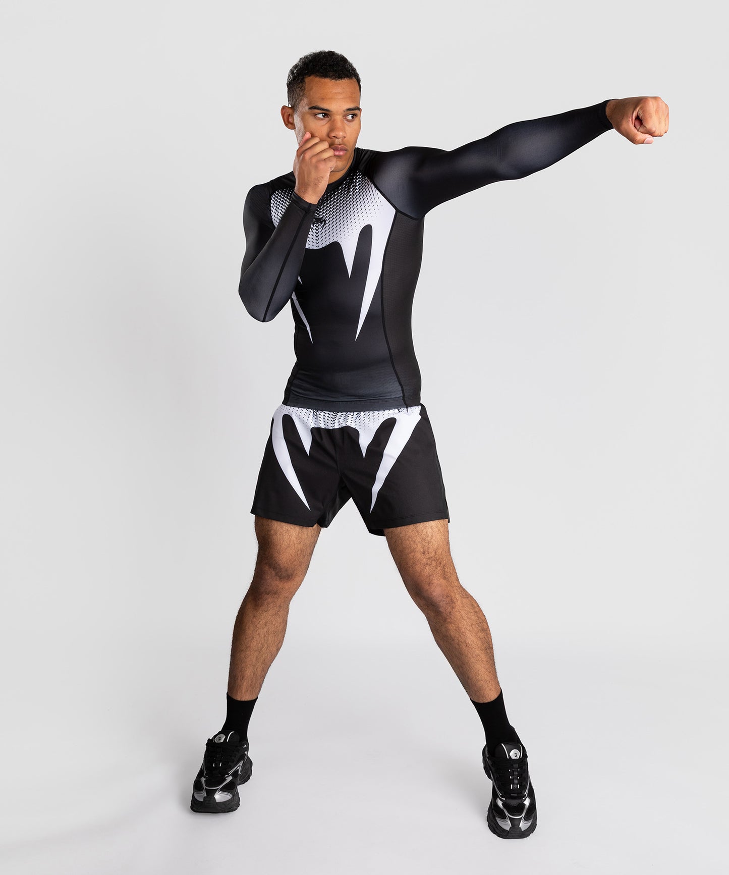 Venum No Gi Rashguards - Schwarz/Weiß