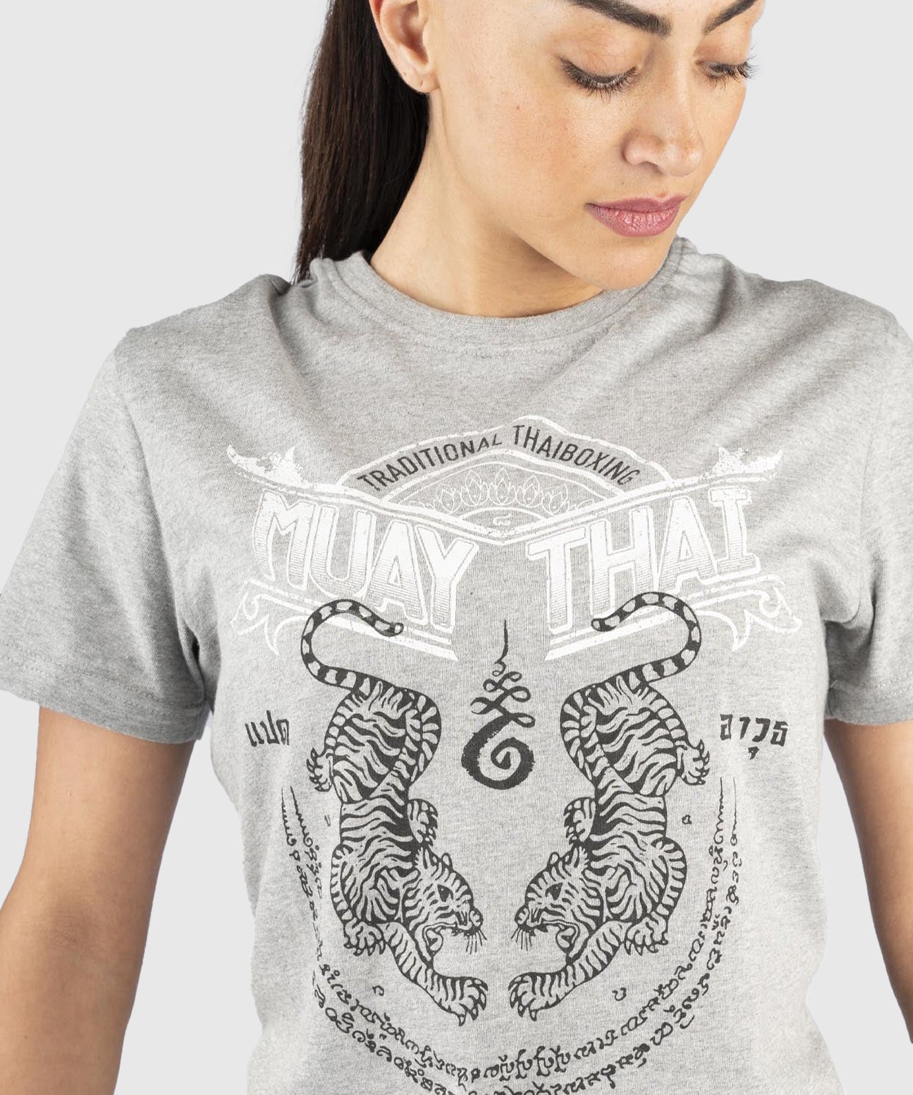T-shirt 8 Weapons Sak Yant Tigers - Gris