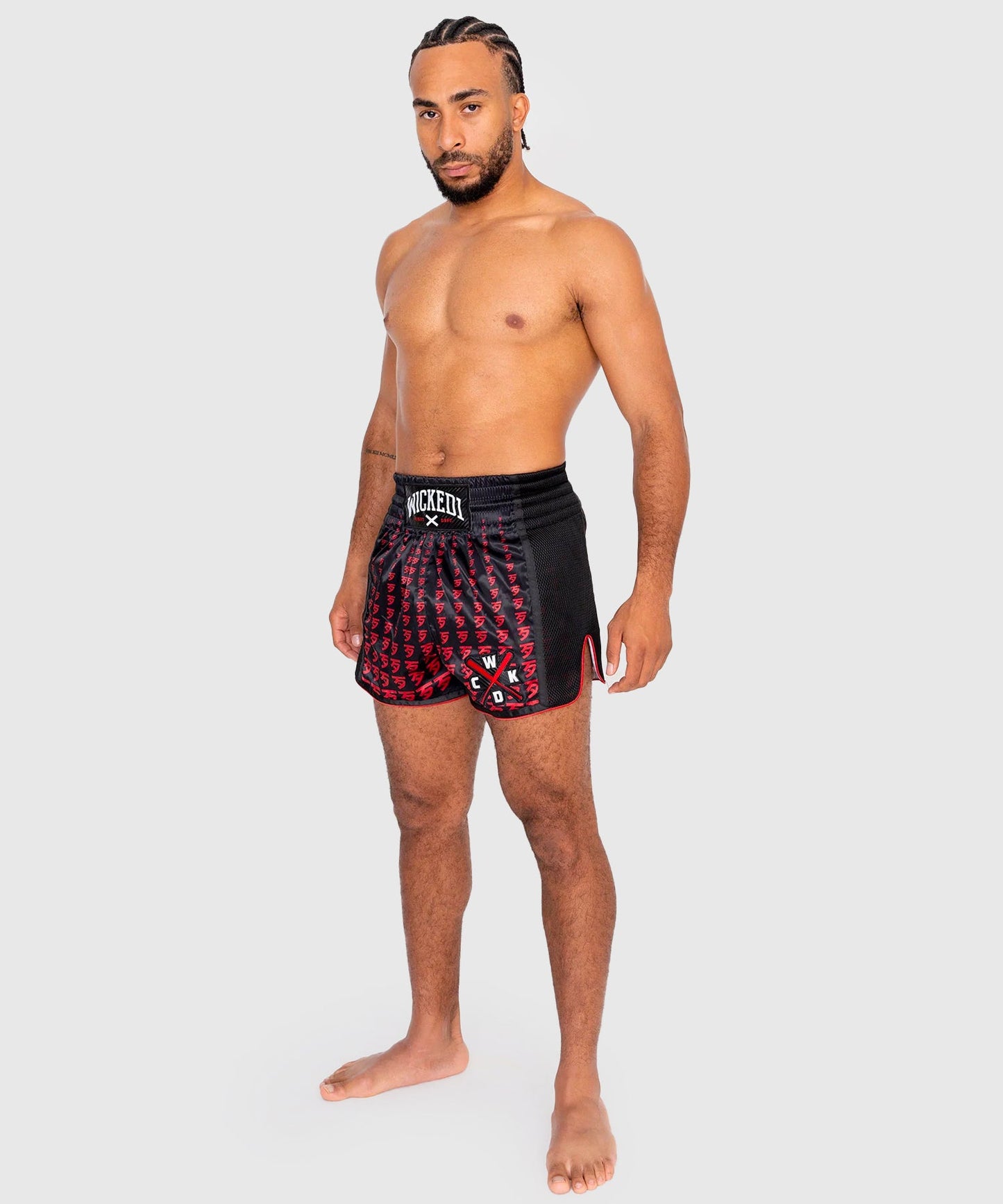 Wicked One Infinit Muay Thai Shorts - Schwarz/Rot