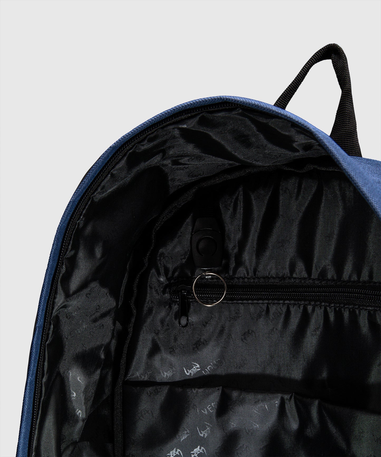 Venum Essential Rucksack (24 L) - Marineblau