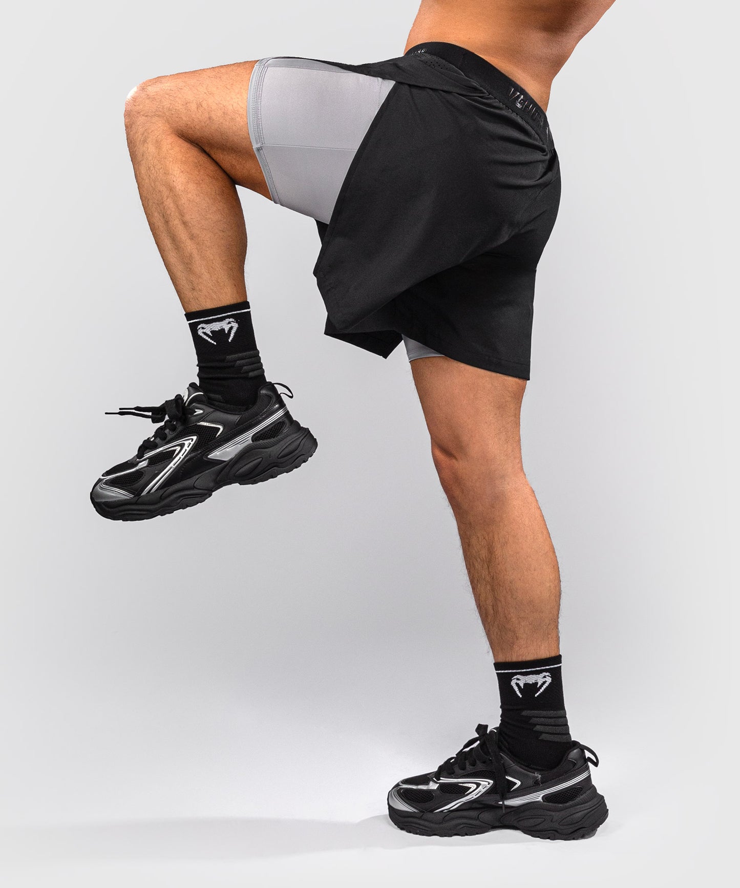 Pantaloncini da allenamento ibridi Venum Lazer - Nero/Grigio