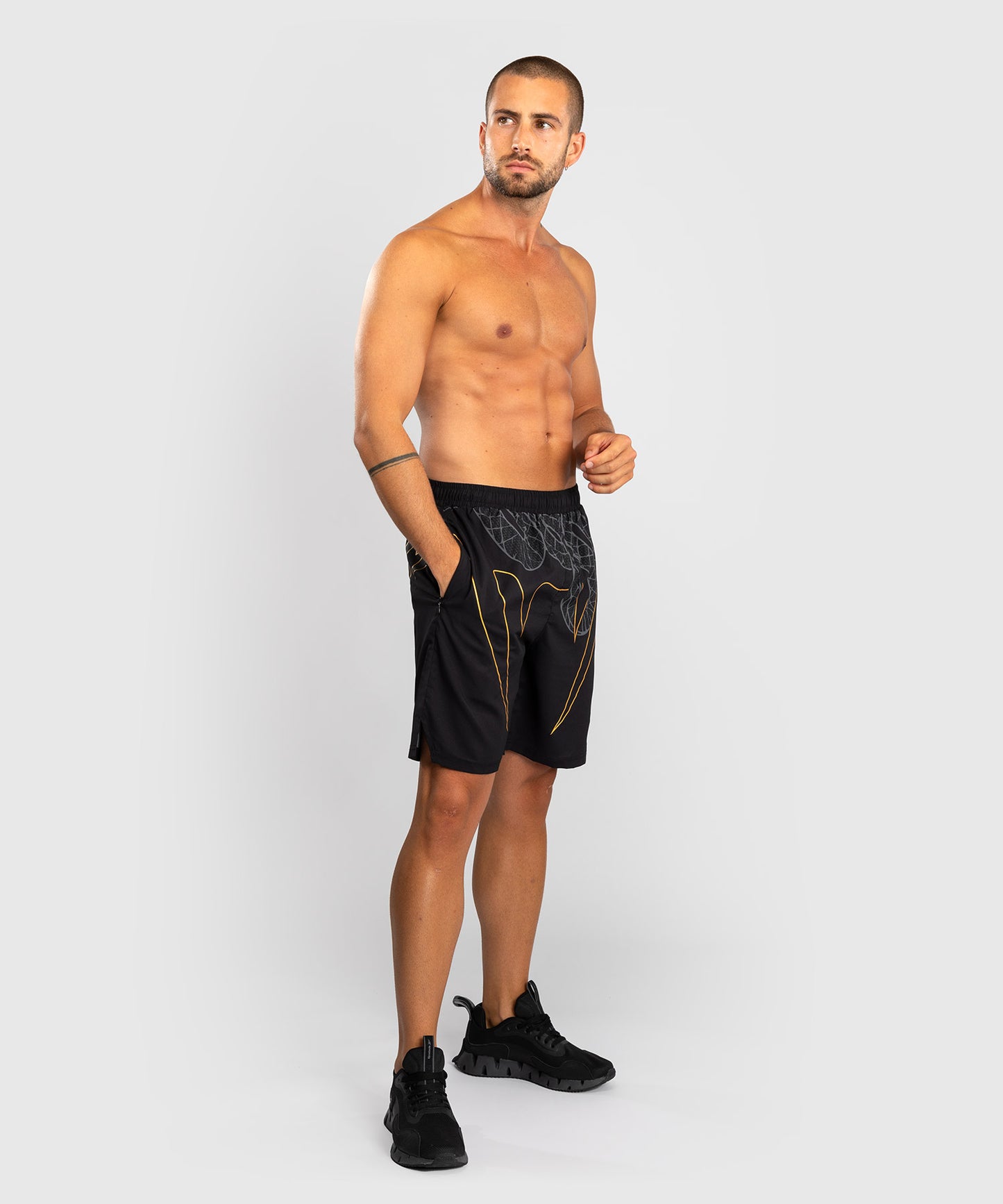 Short de Training Venum Serpenti – Noir/Argent/Or