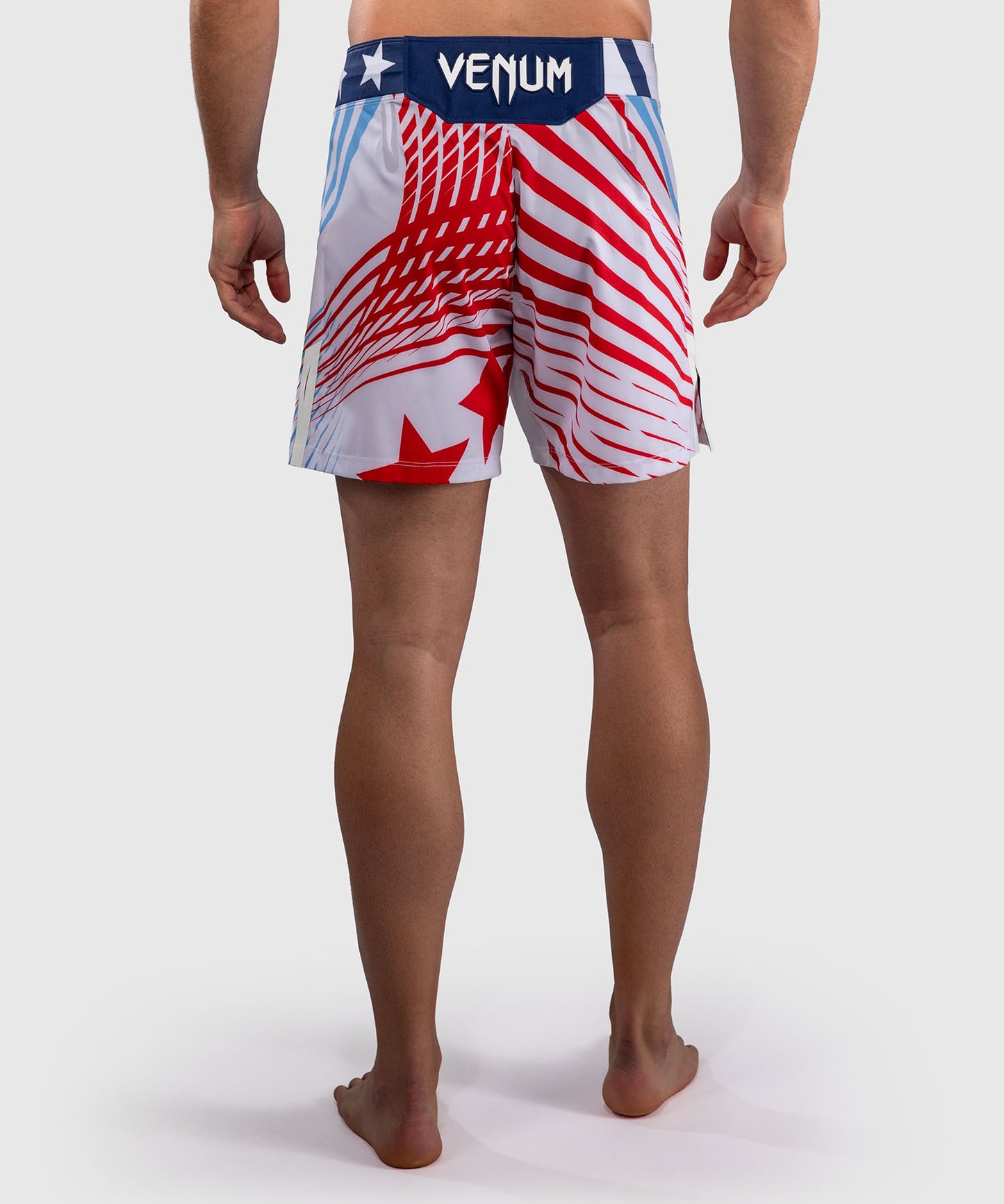 Official UFC Freedom 250 by Venum Authentic Fight Night Pantaloncini da combattimento taglio corto da uomo - Bianco