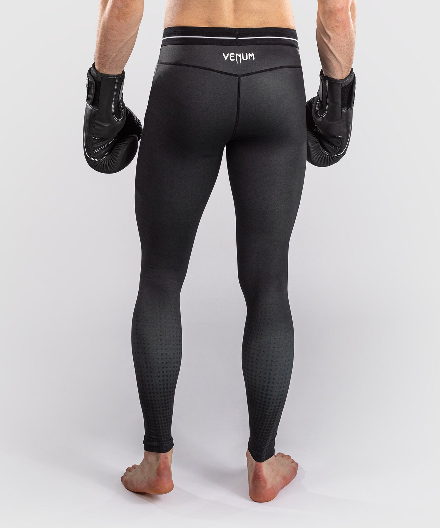 Venum Stealth Spats – Schwarz/Weiß