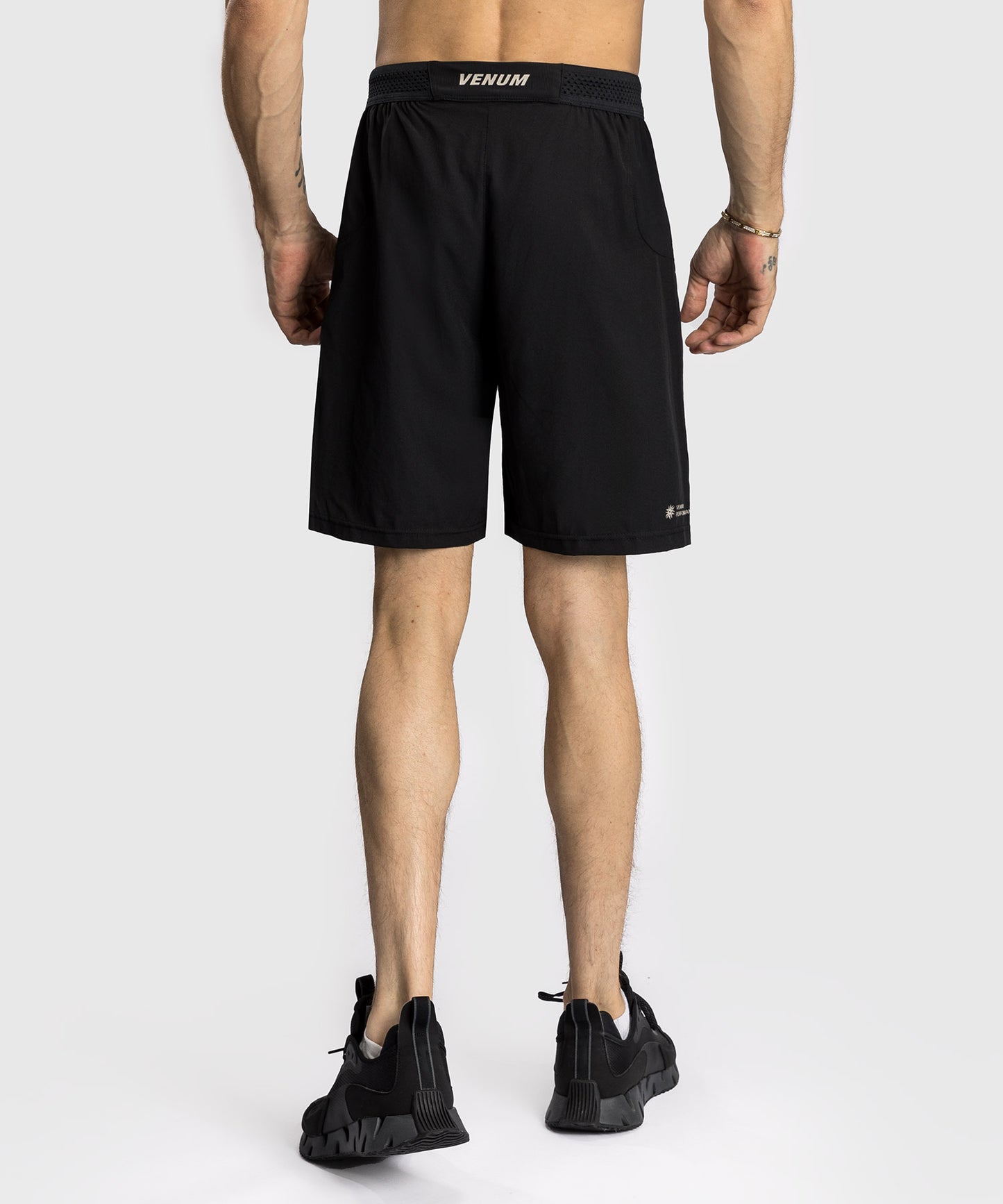 Short d'entraînement Venum G-Fit Air pour Hommes - Noir Intense/Sable Désert