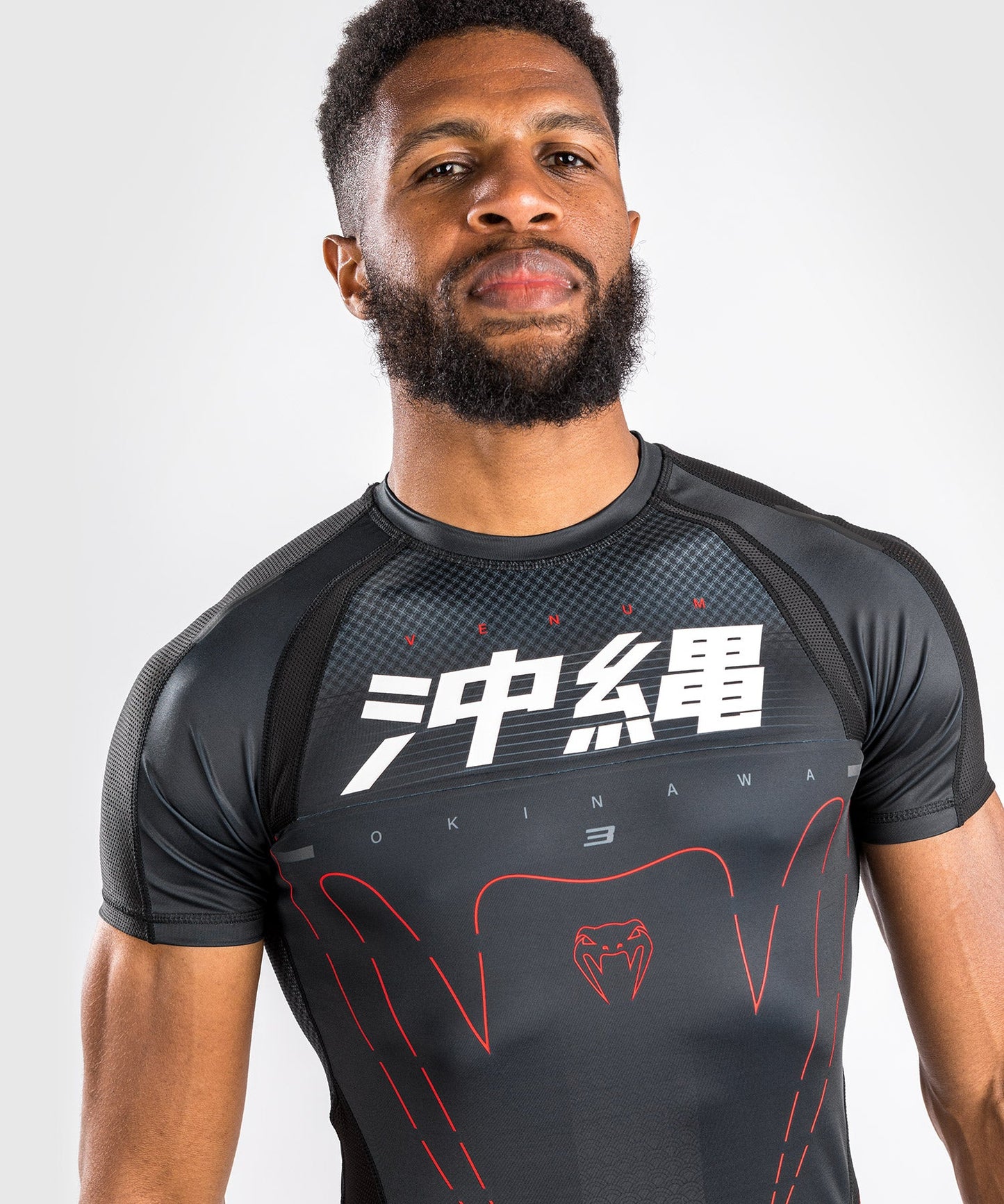 Rashguard Venum Okinawa 3.0 - Manches Courtes- Noir/Rouge