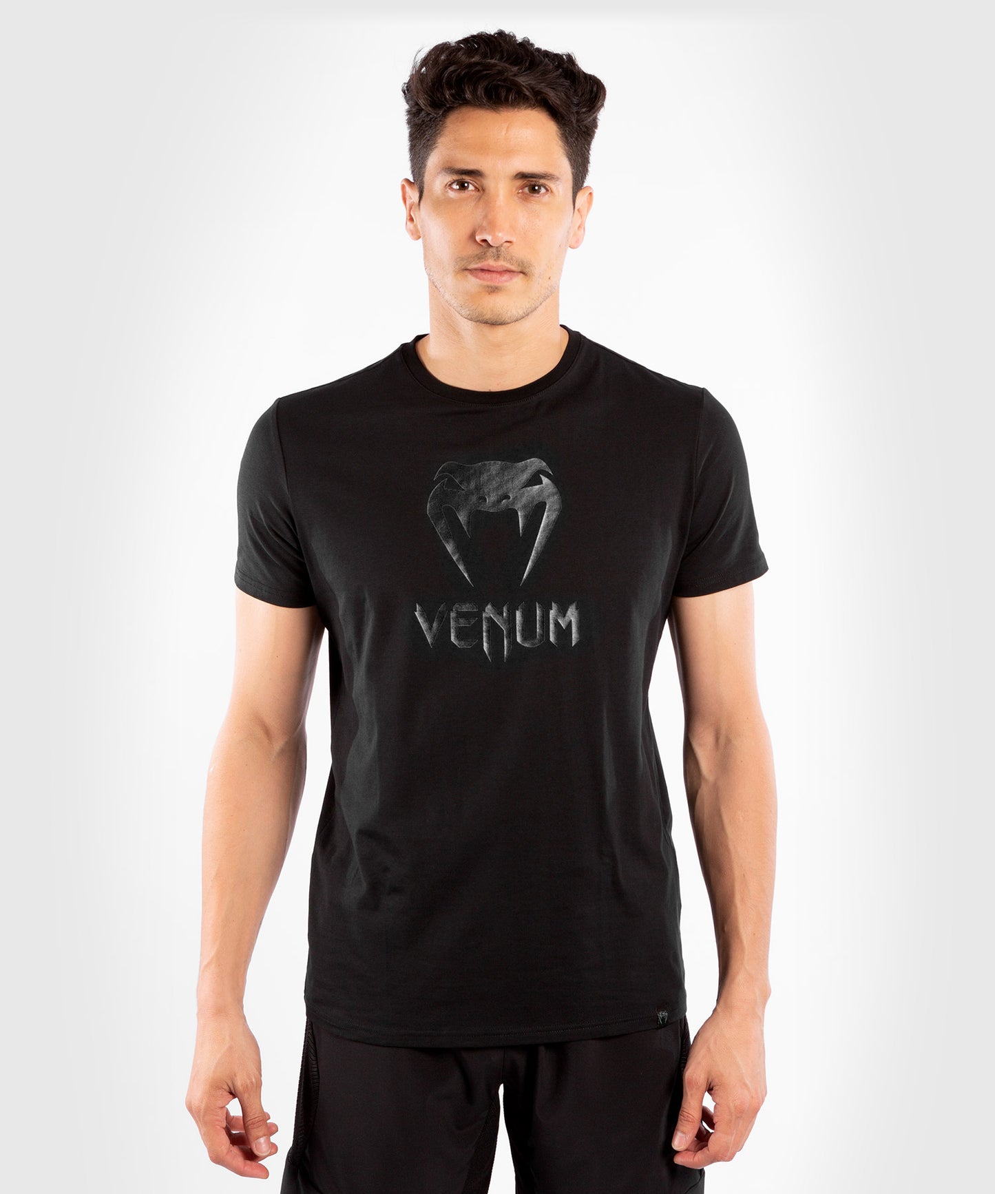 Camiseta Venum Classic – Negro/Negro