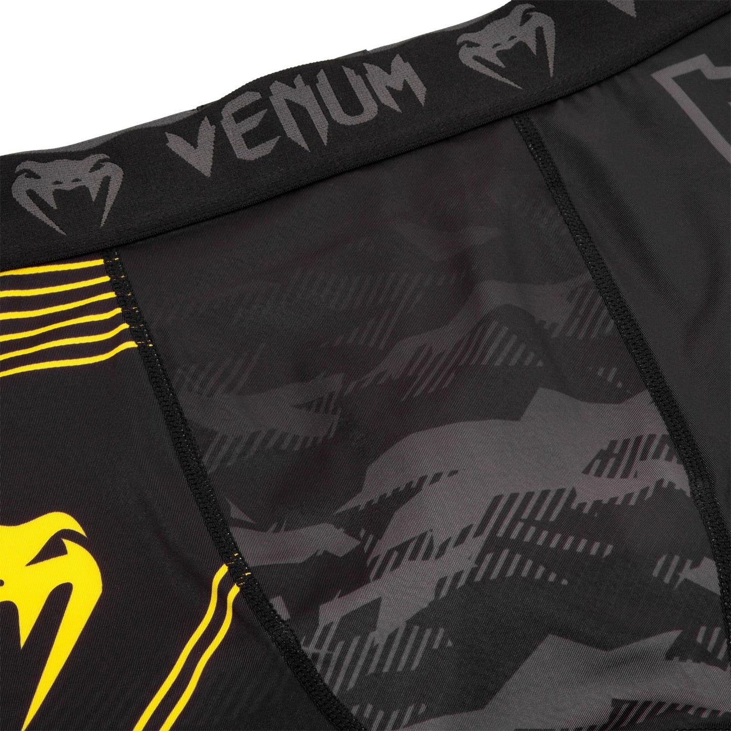 Short de compression Venum Okinawa 2.0 - Noir/Jaune