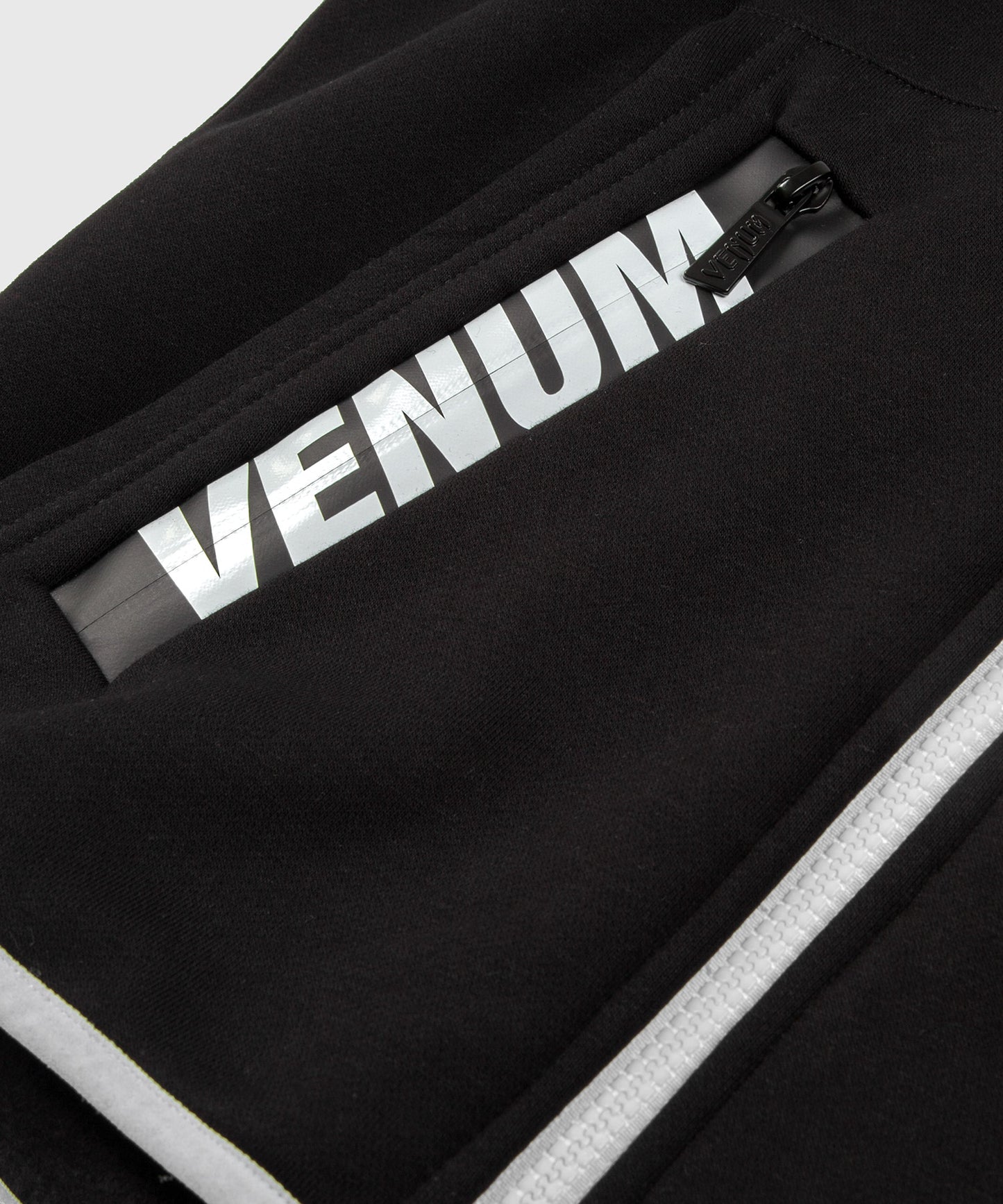 Sudadera Venum Contender 3.0 – Negro