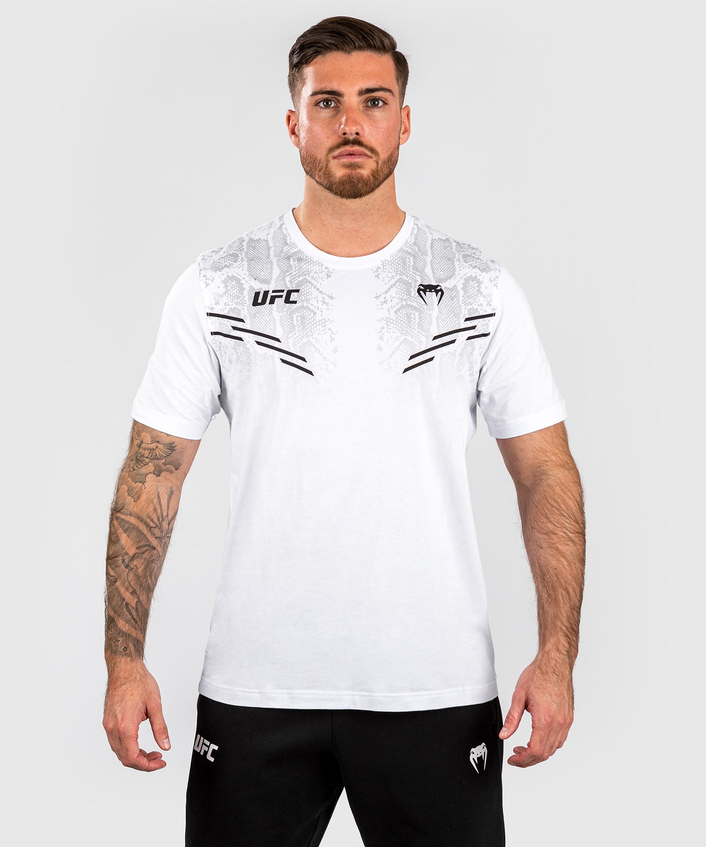 UFC Adrenaline by Venum Replica Kurzarm-T-Shirt für Männer - Weiß
