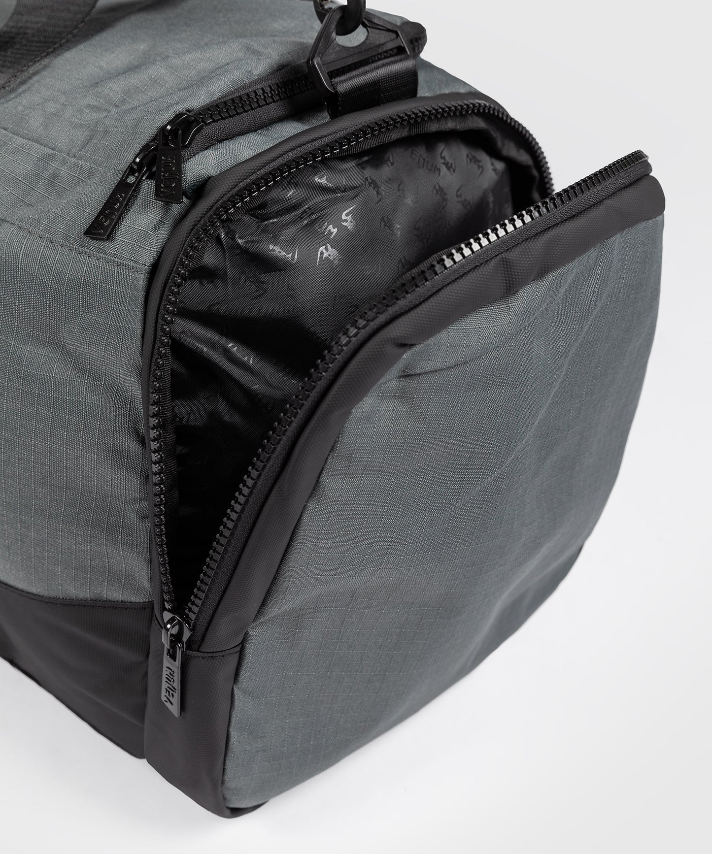 Venum Evo 2 XTrem Ripstop Duffle Sports Bag (55-63L) - Storm Grey