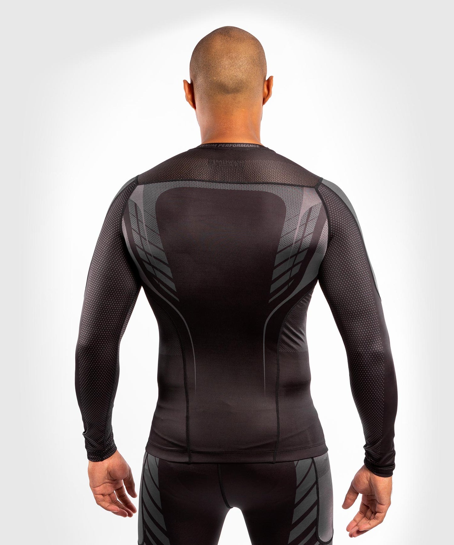 Venum Athletics Rashguard Long Sleeves – Black/Gold