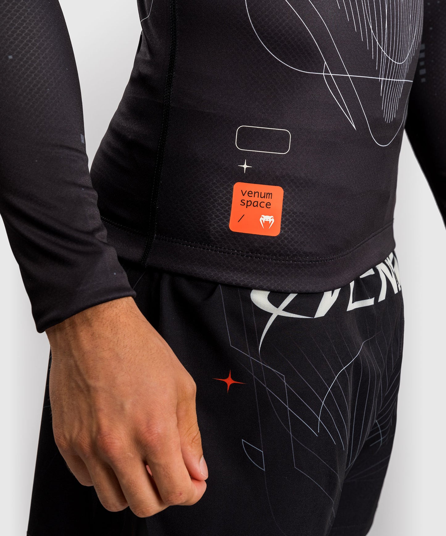 Venum Eclipse Rashguard a manica lunga – Nero/Avorio