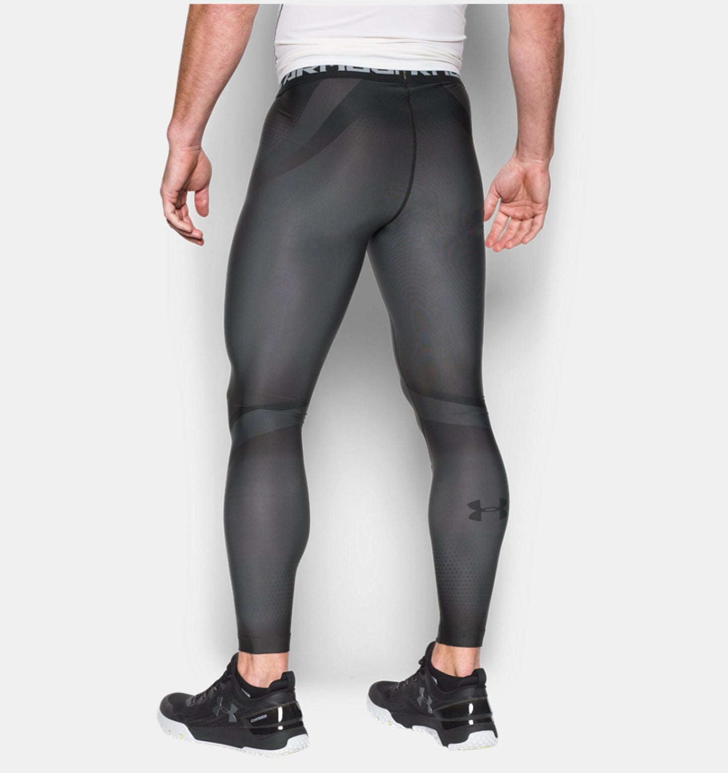 Under Armour Charged Kompressionshose – Schwarz