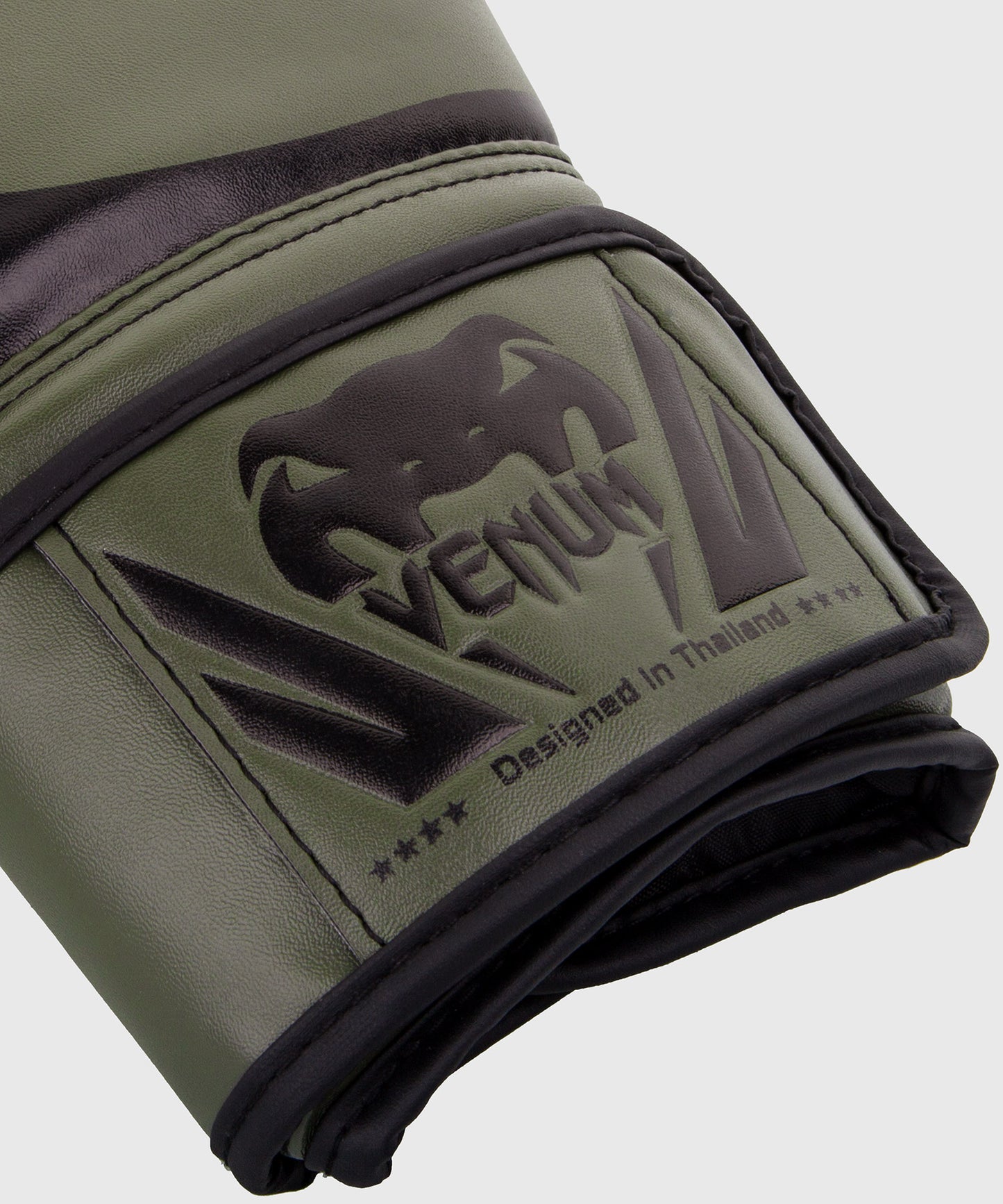 Guantes de Boxeo Venum Challenger 2.0 – Caqui/Negro