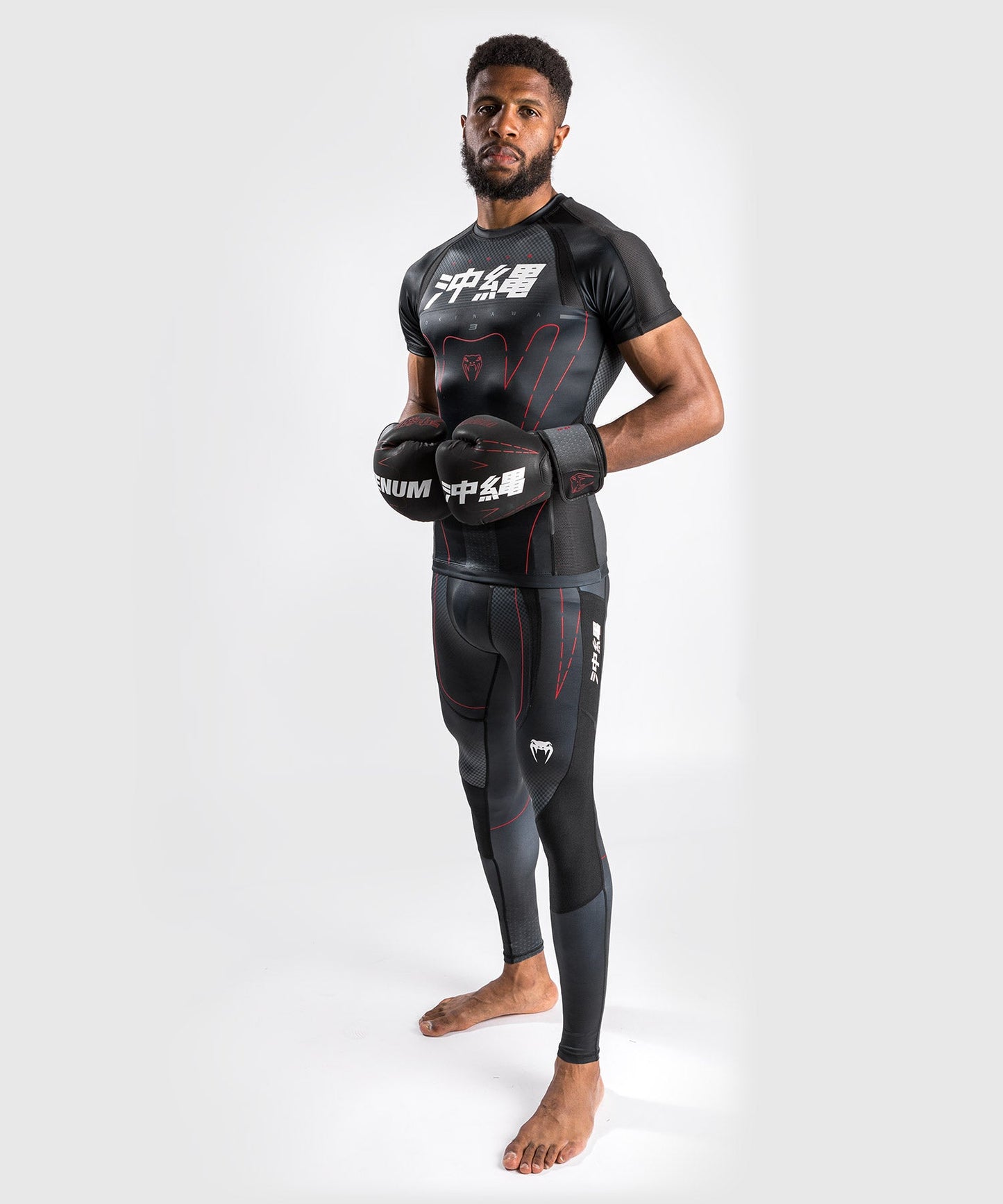 Rashguard Venum Okinawa 3.0 - Manches Courtes- Noir/Rouge