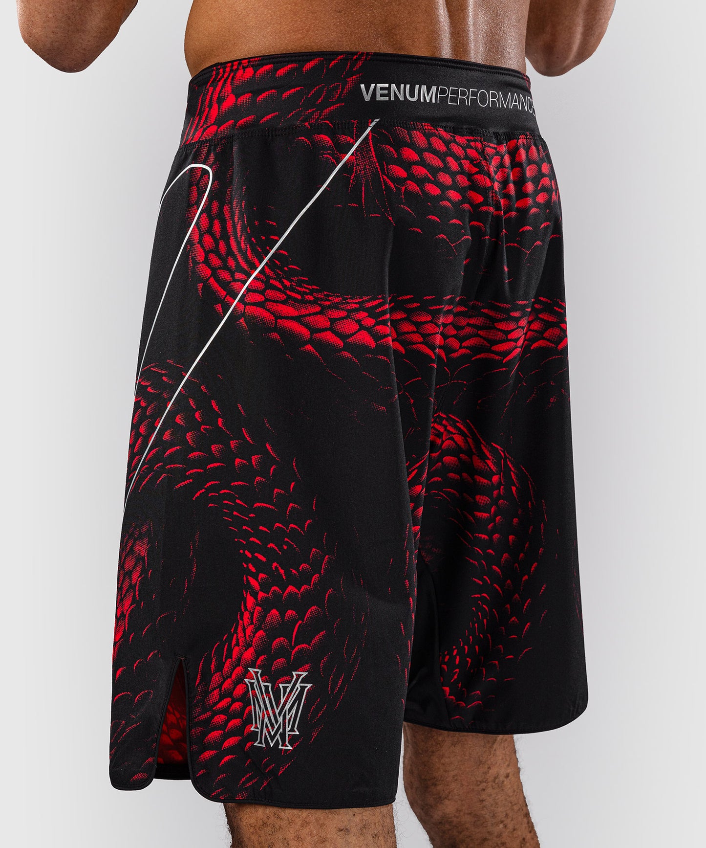 Venum Matupa Fightshorts - Schwarz/Rot/Silber