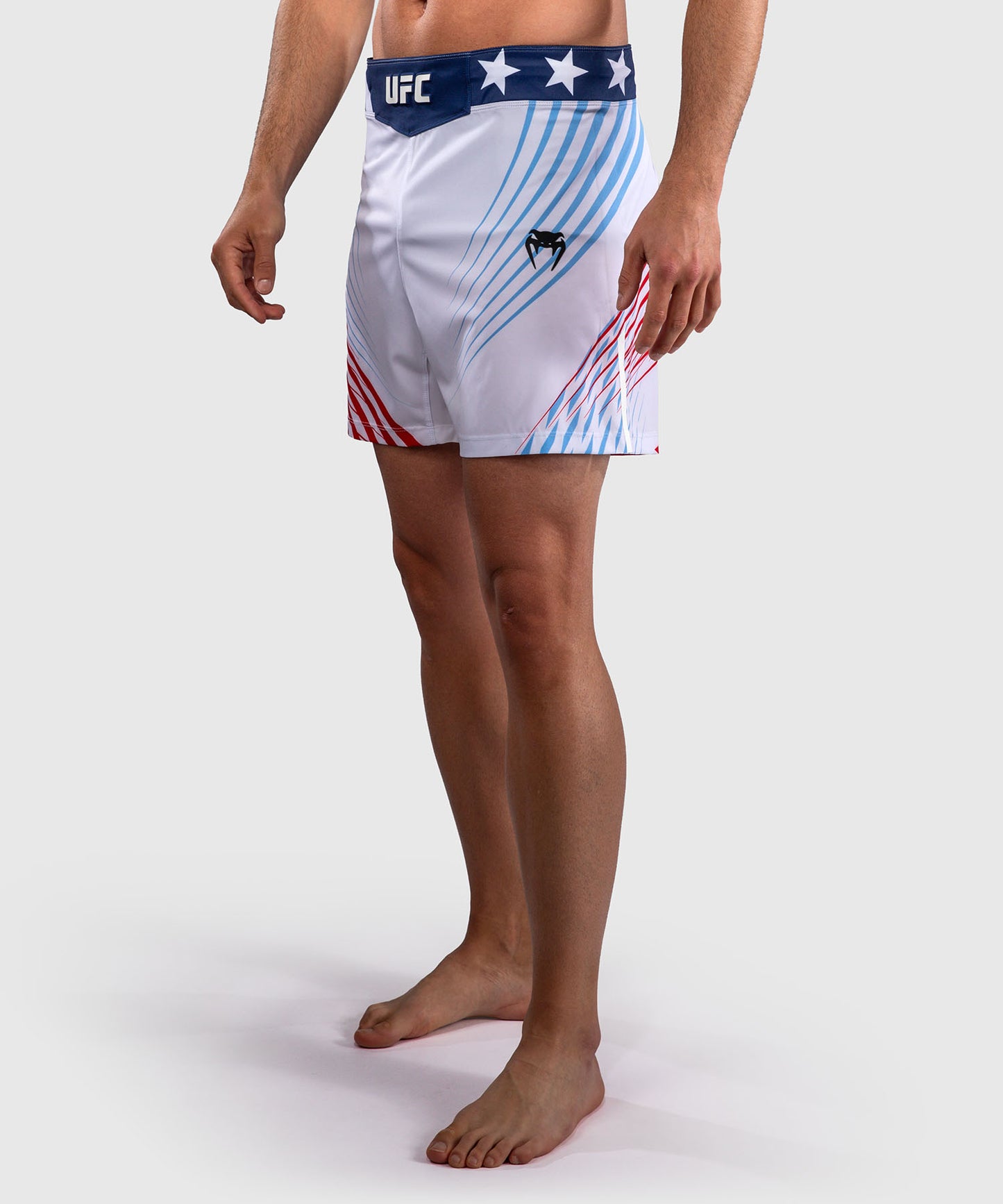 Official UFC Freedom 250 by Venum Authentic Fight Night Pantaloncini da combattimento taglio corto da uomo - Bianco