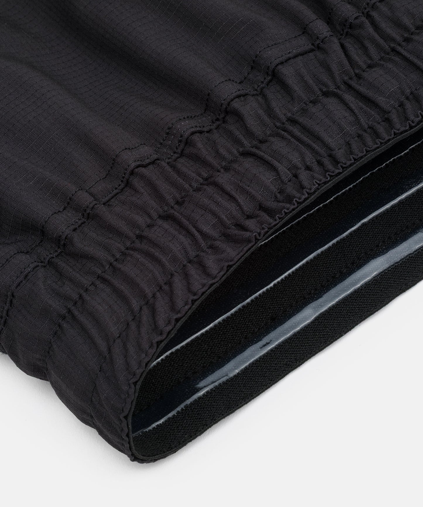 Manto Logo Fightshorts - Schwarz